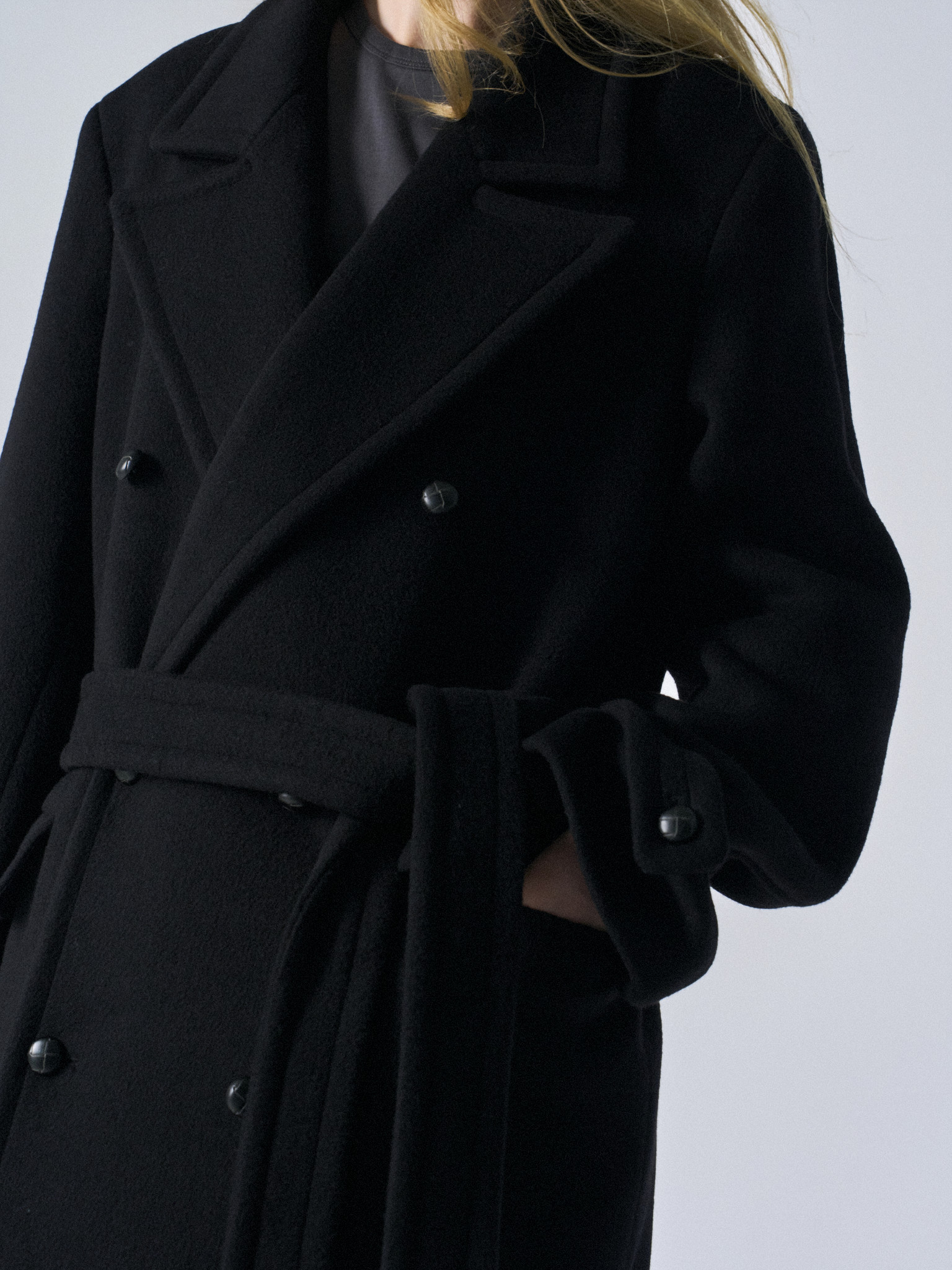 Corwin cashmere double-breasted coat black