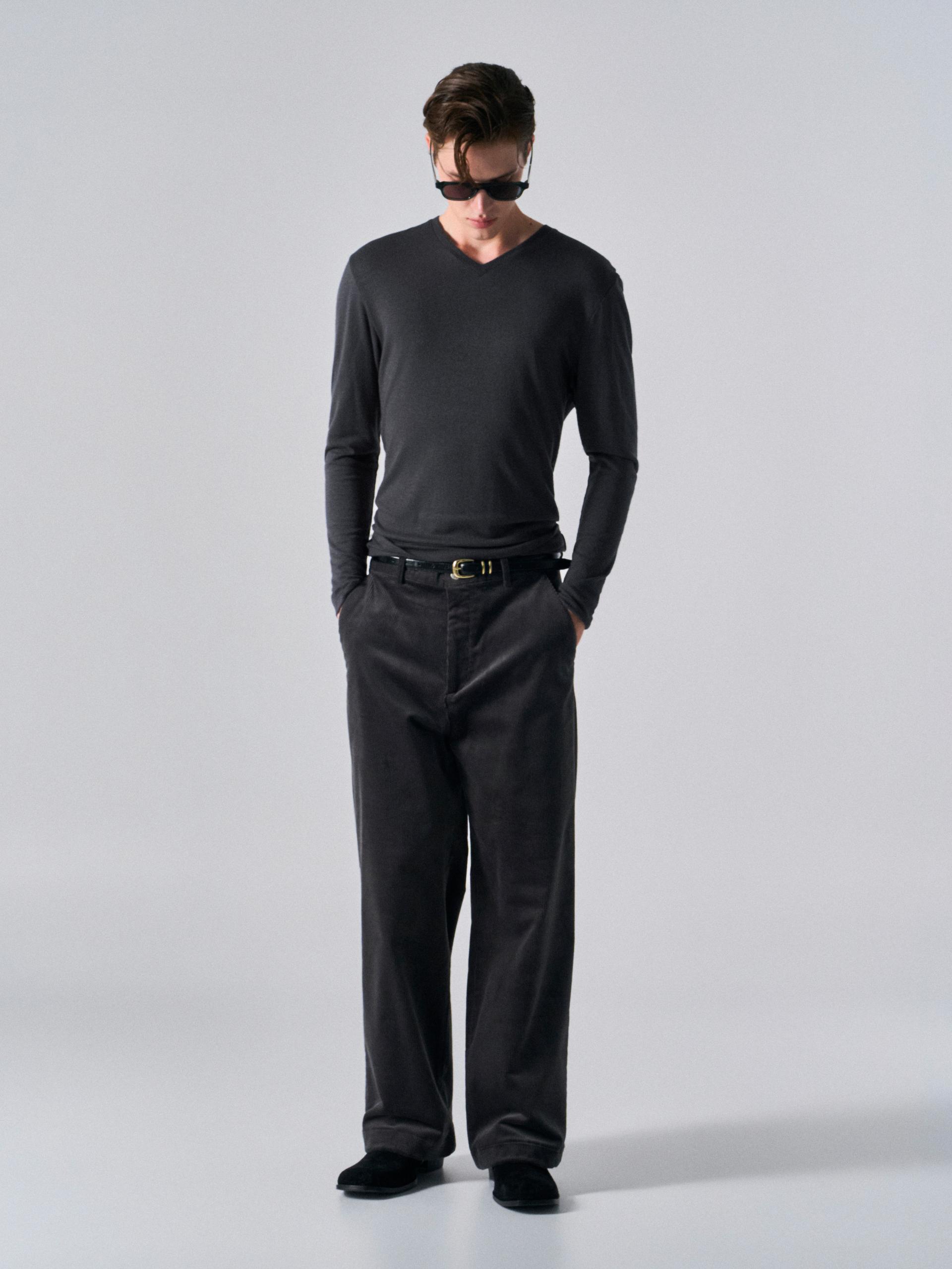 Freddie soft-touch slim v-neck coal