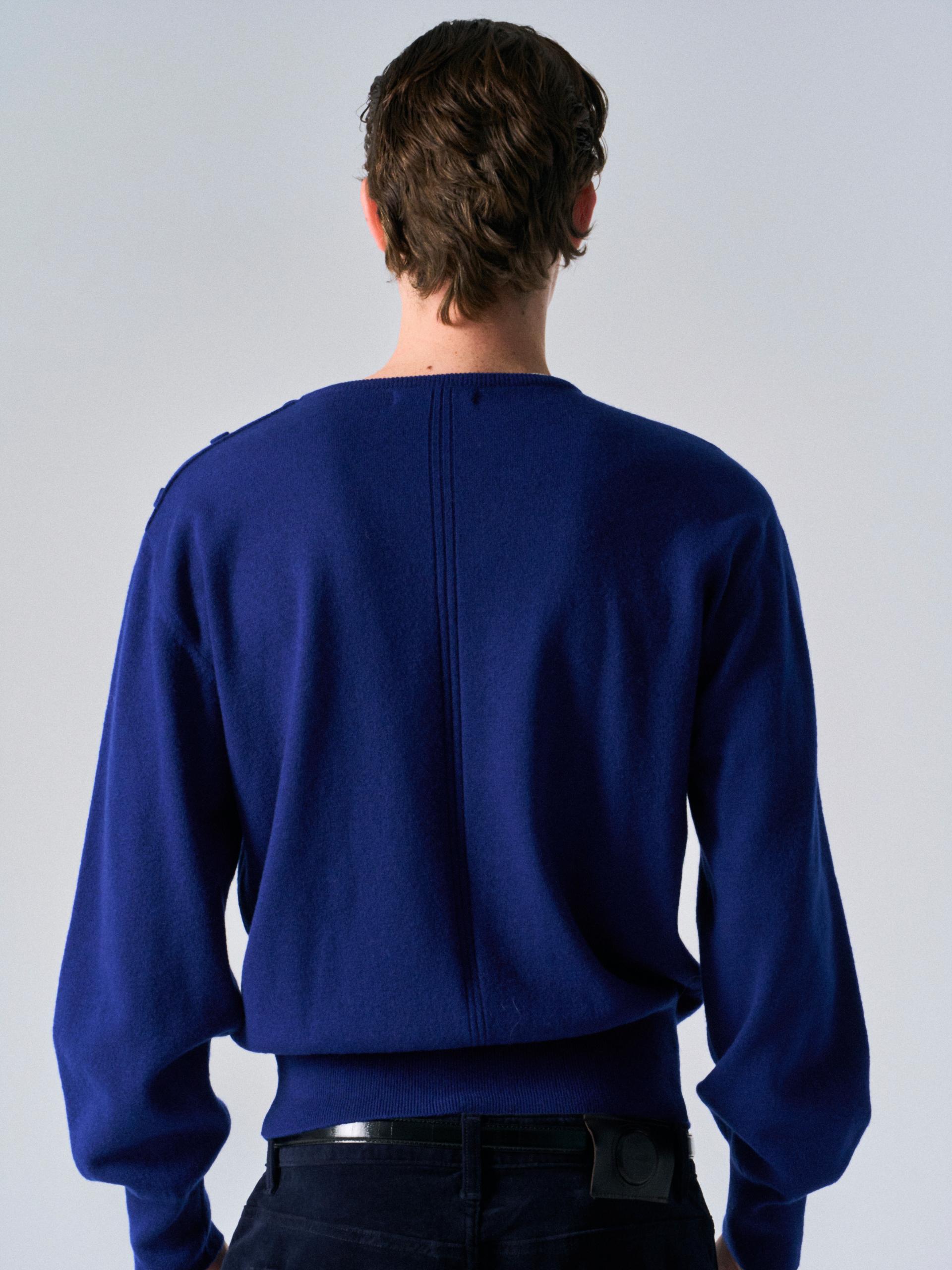Towns layered v-neck sweater blue