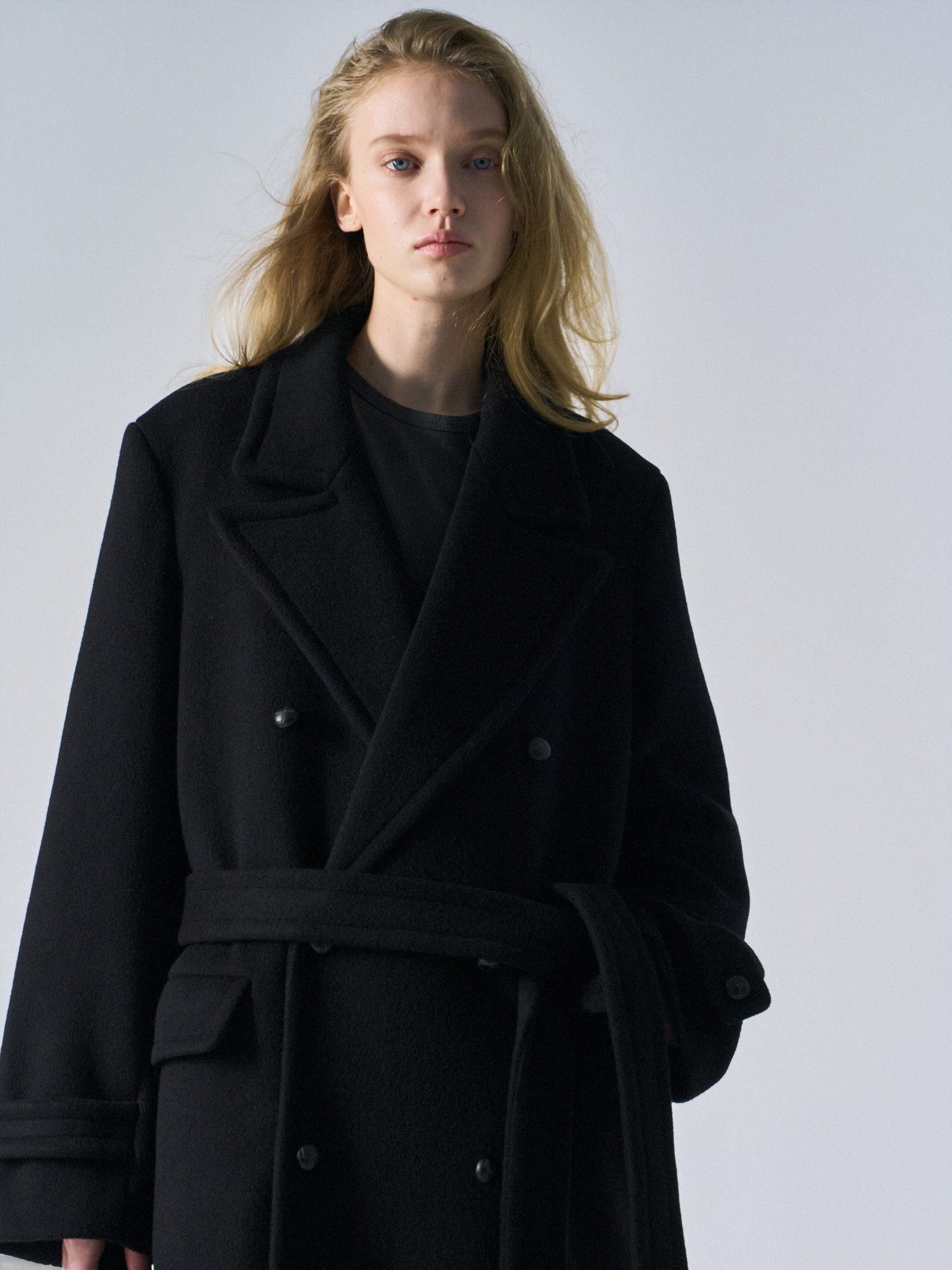 Corwin cashmere double-breasted coat black