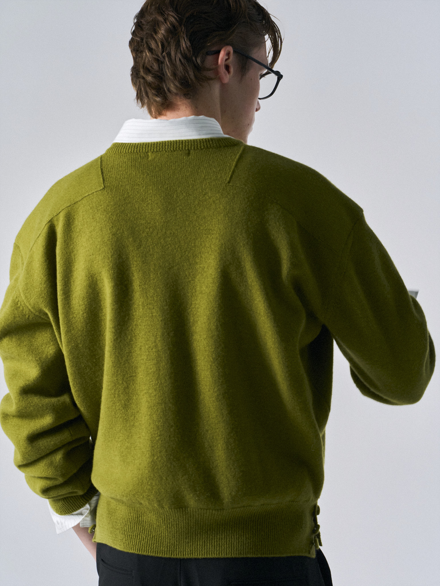 Frost paneled v-neck sweater clover