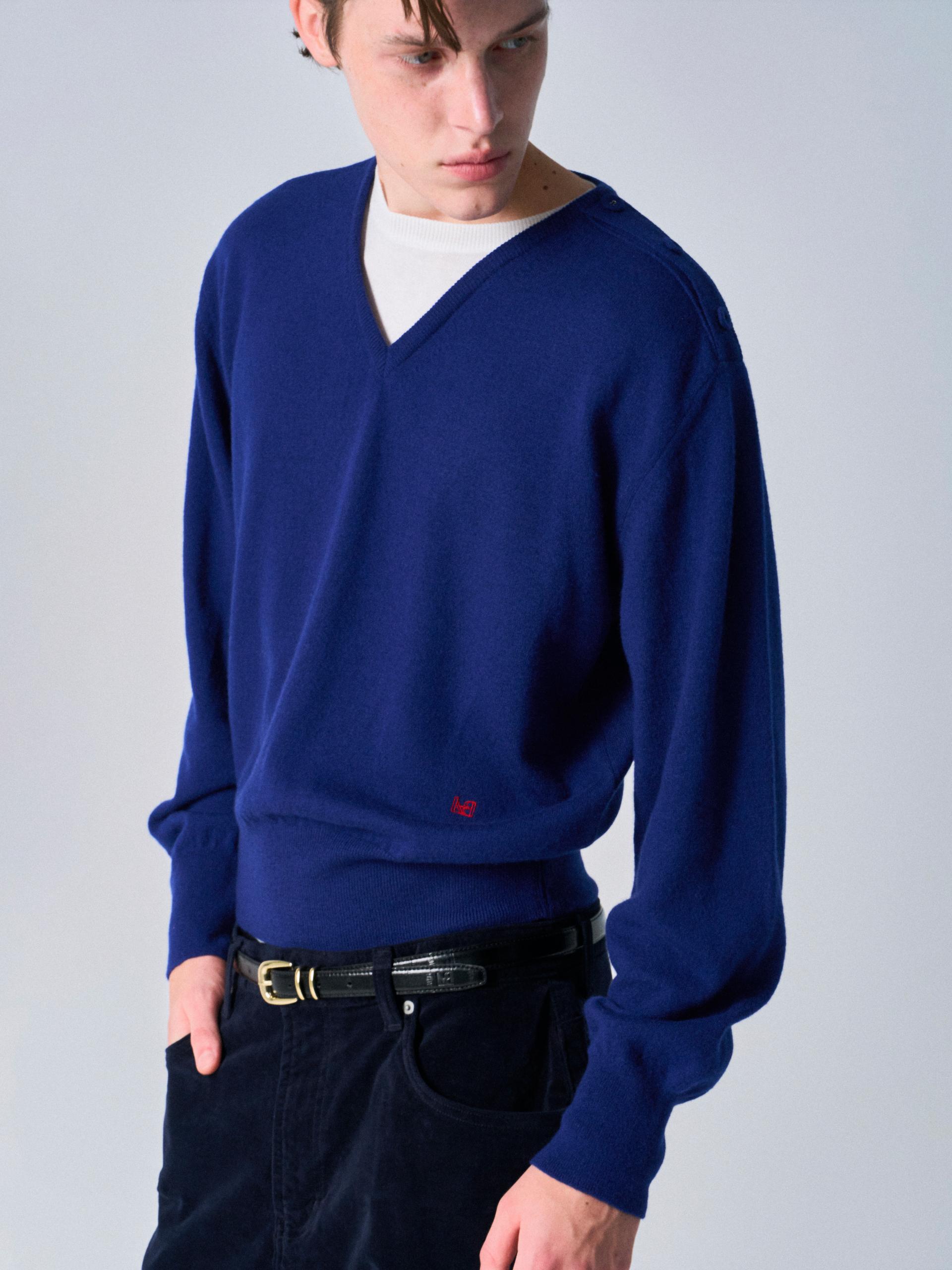 Towns layered v-neck sweater blue