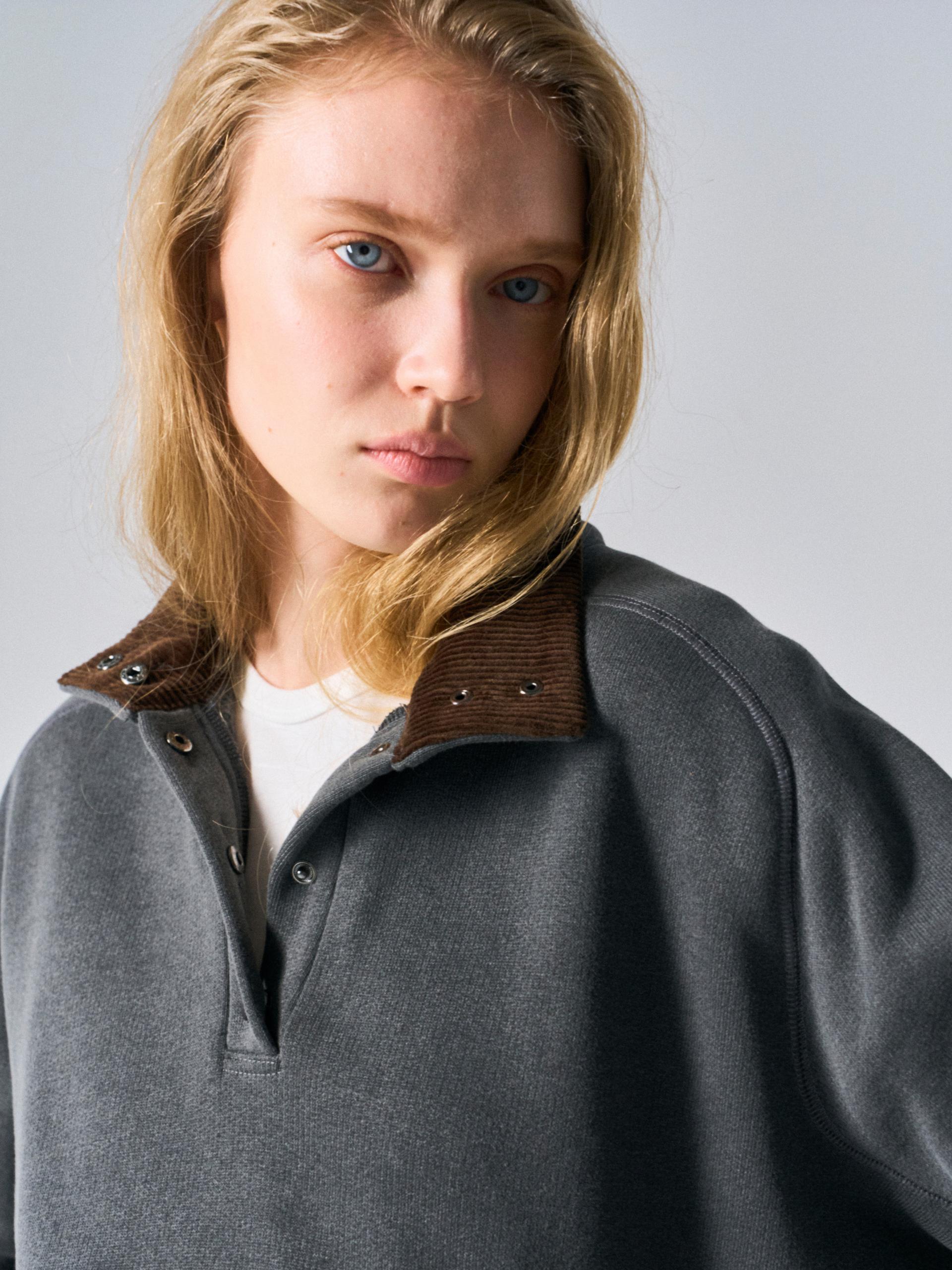 Rumi pullover sweatshirt coal