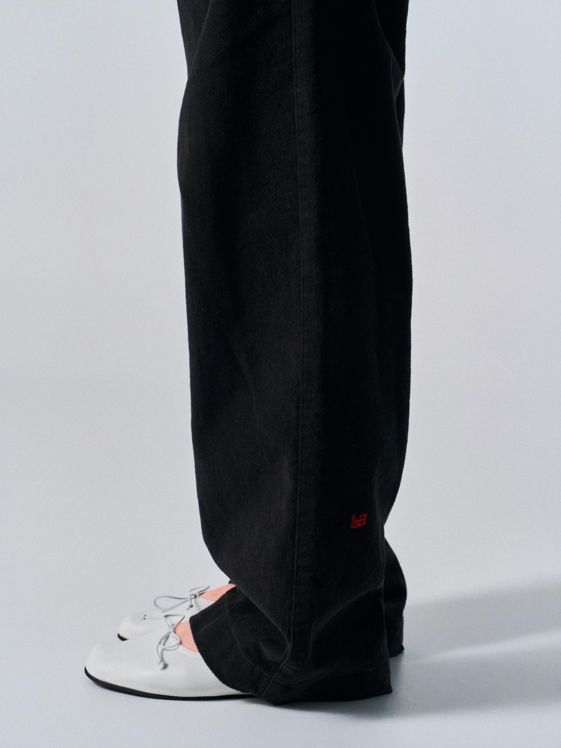 Welby washed cotton pants black