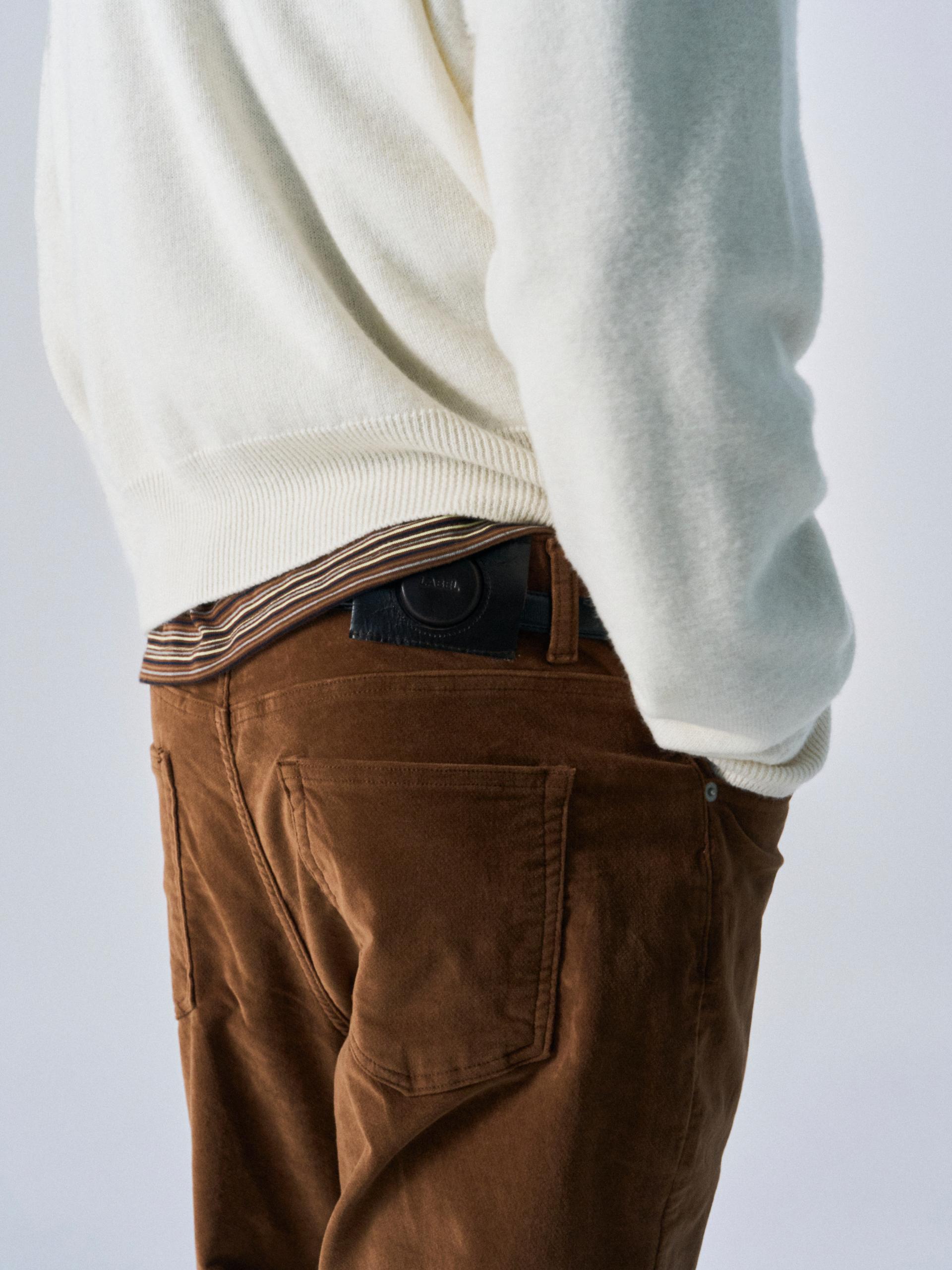 Rodd washed velvet bootcut jeans rust