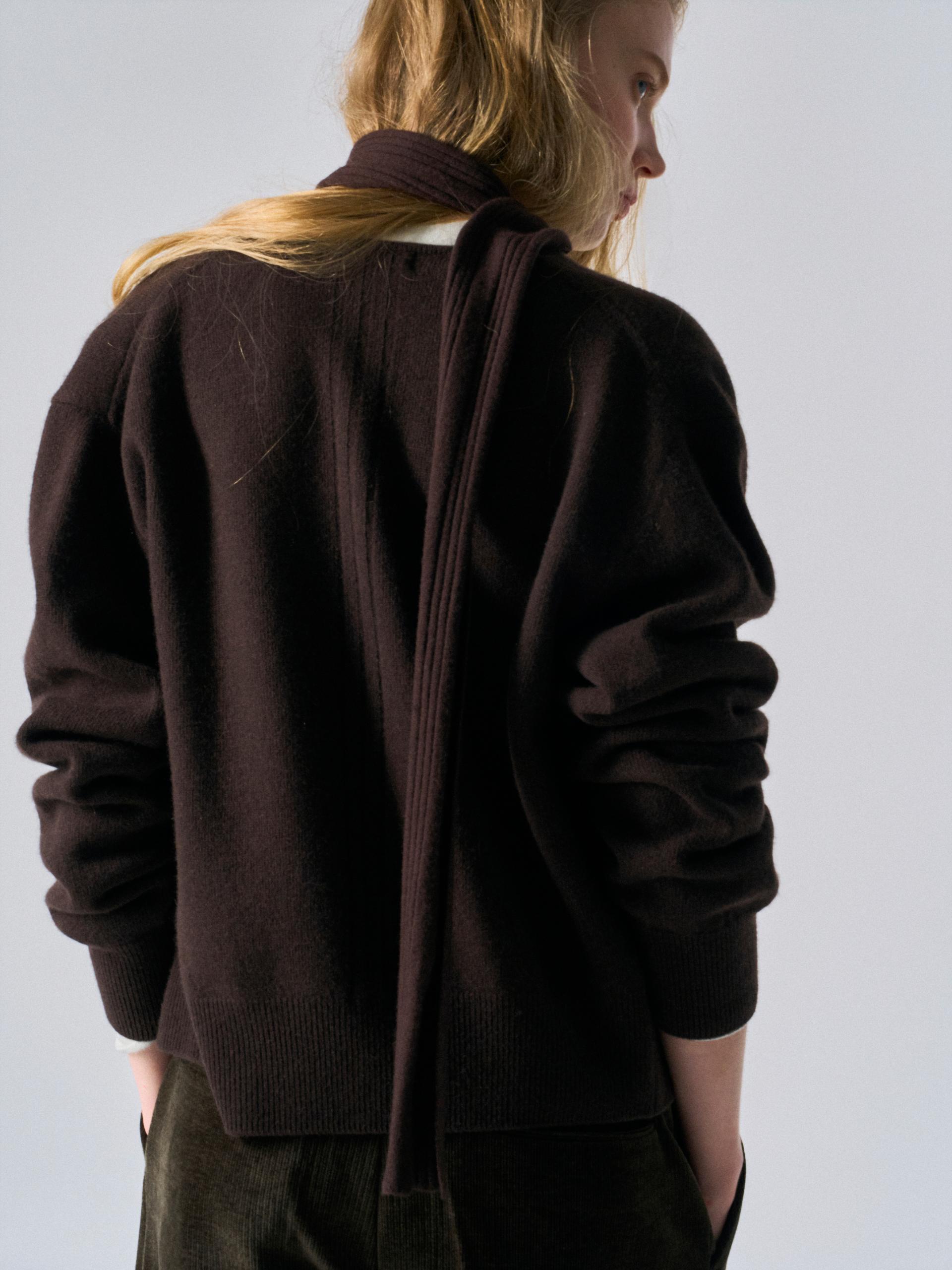 Lou border scarf cardigan taupe