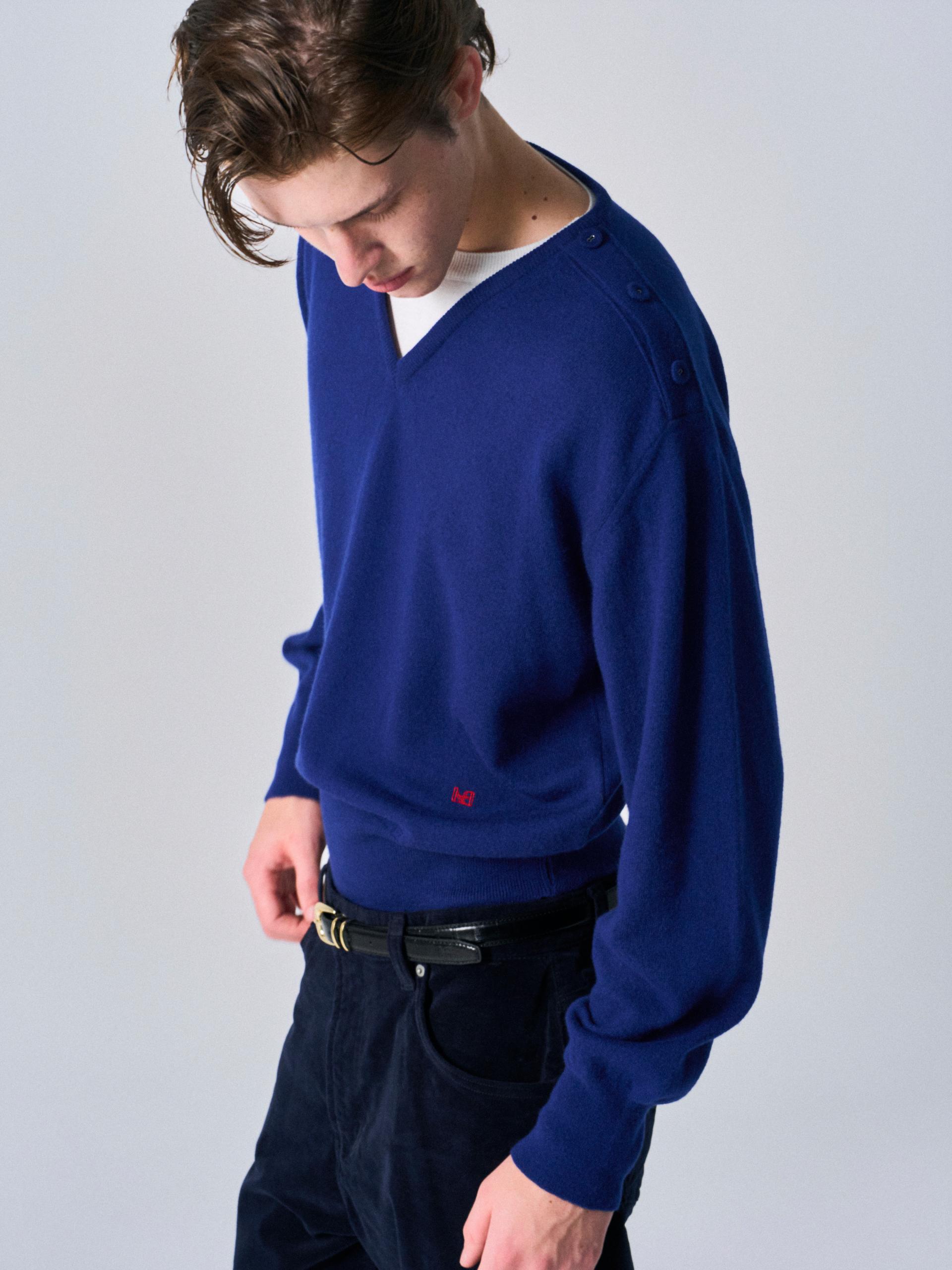 Towns layered v-neck sweater blue
