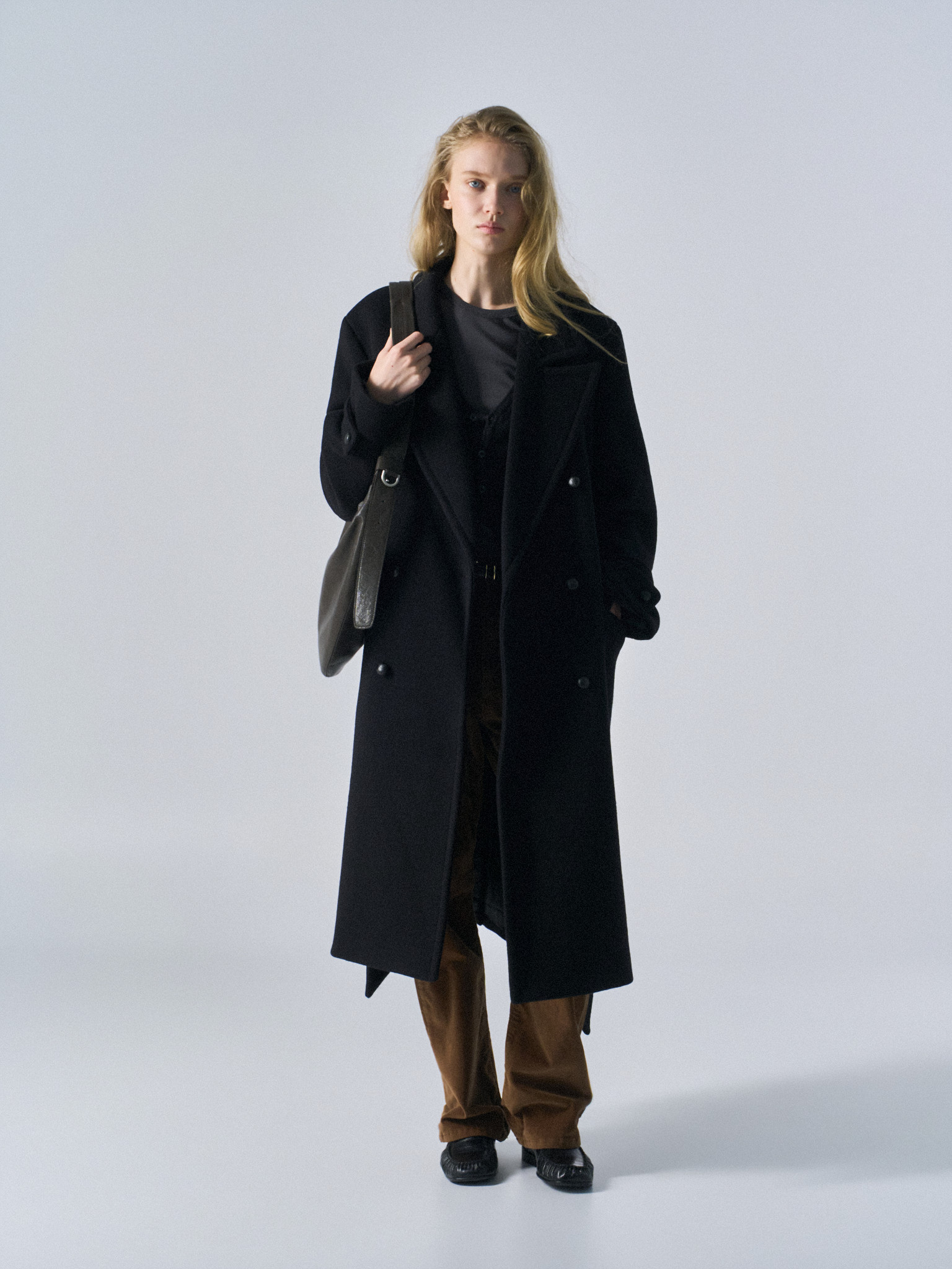 Corwin cashmere double-breasted coat black