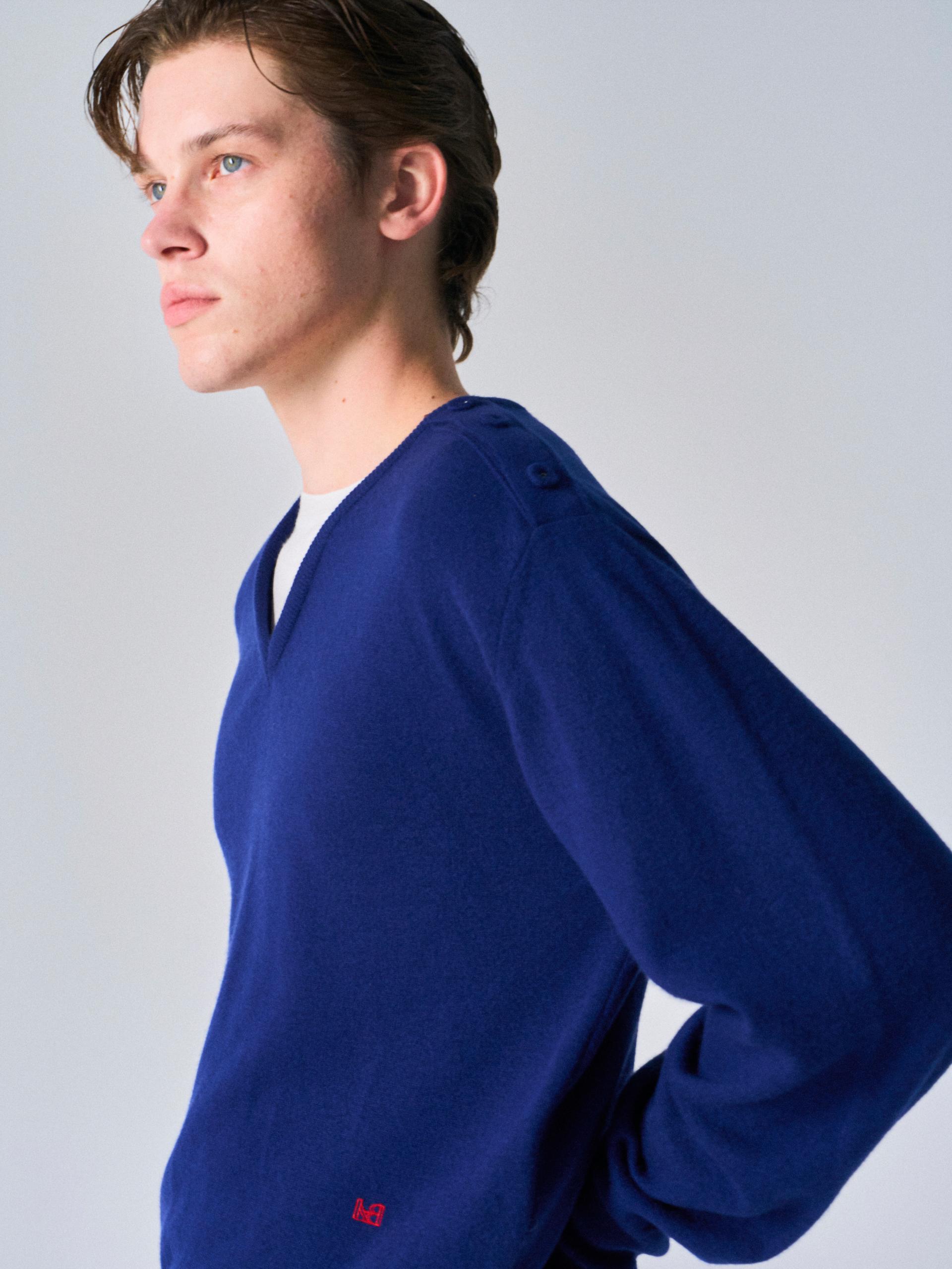 Towns layered v-neck sweater blue