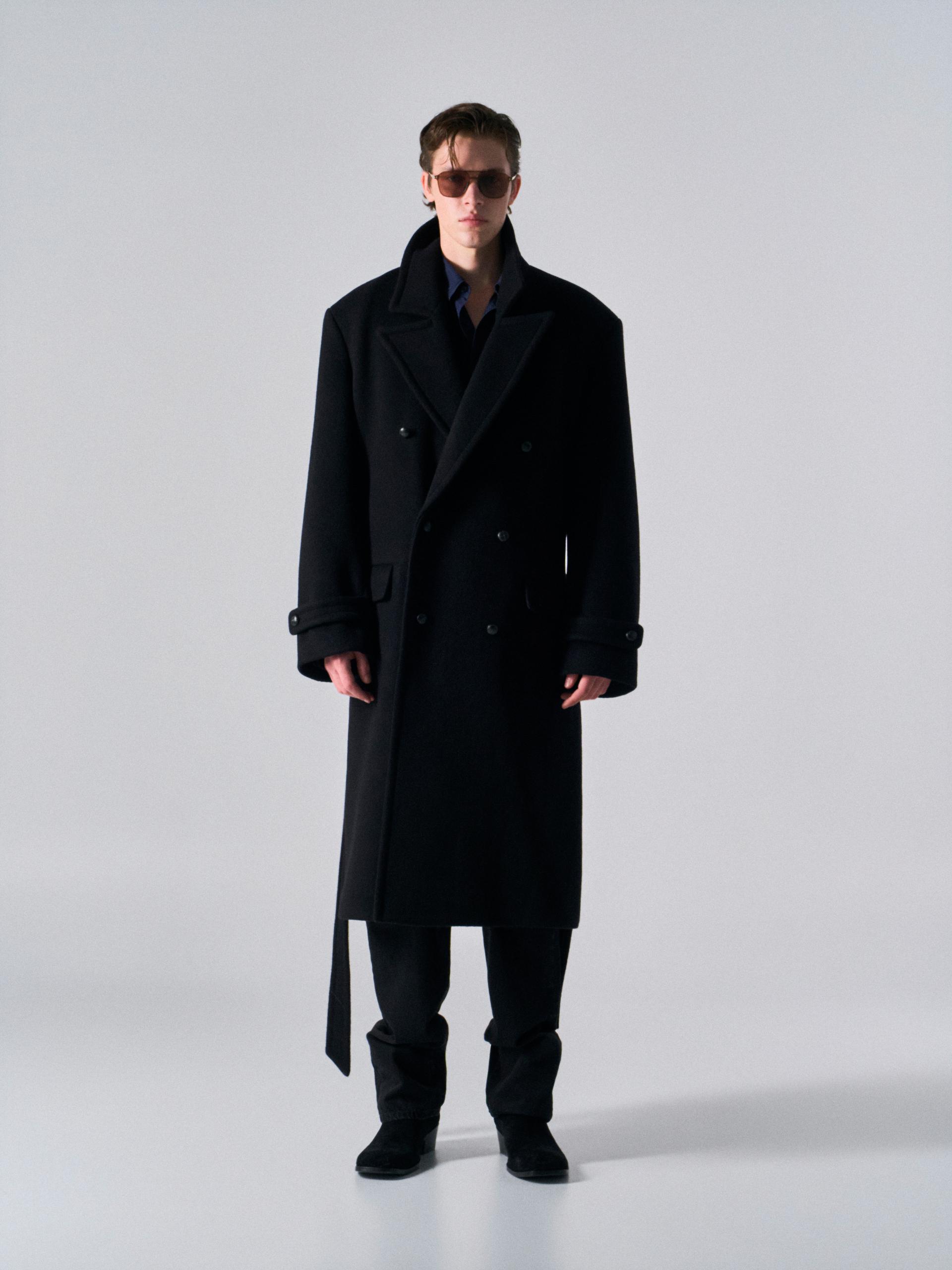 Corwin cashmere double-breasted coat black