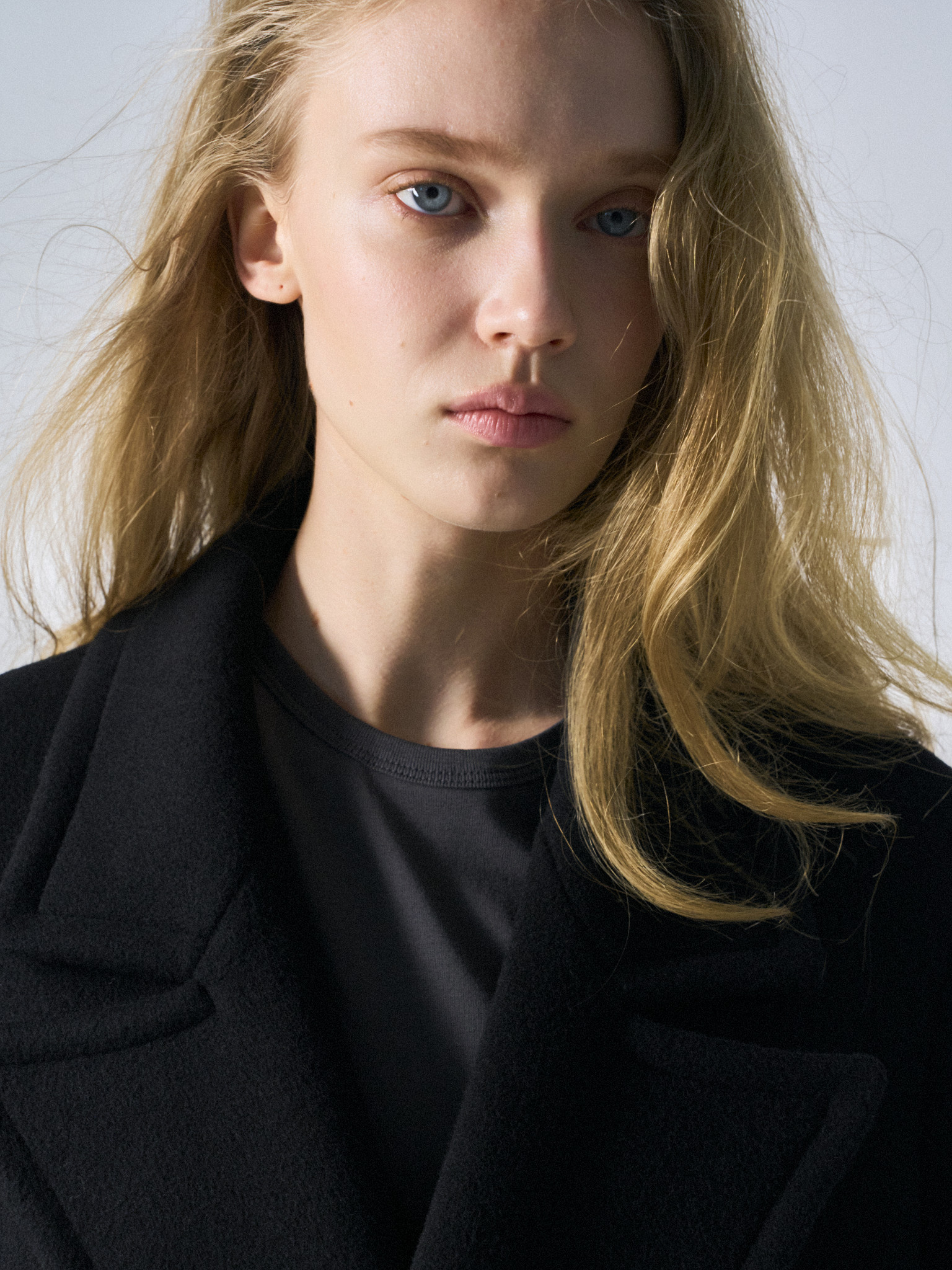 Corwin cashmere double-breasted coat black