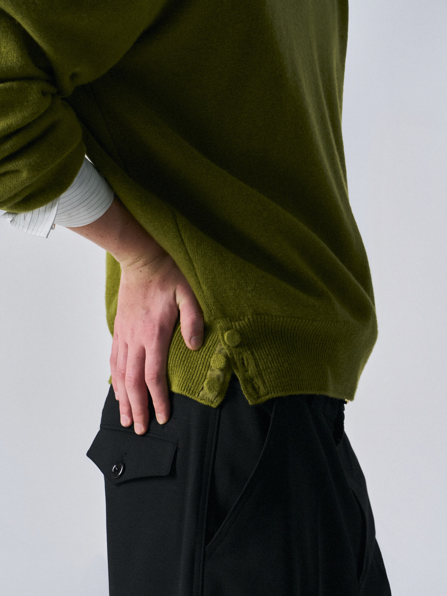 Frost paneled v-neck sweater clover