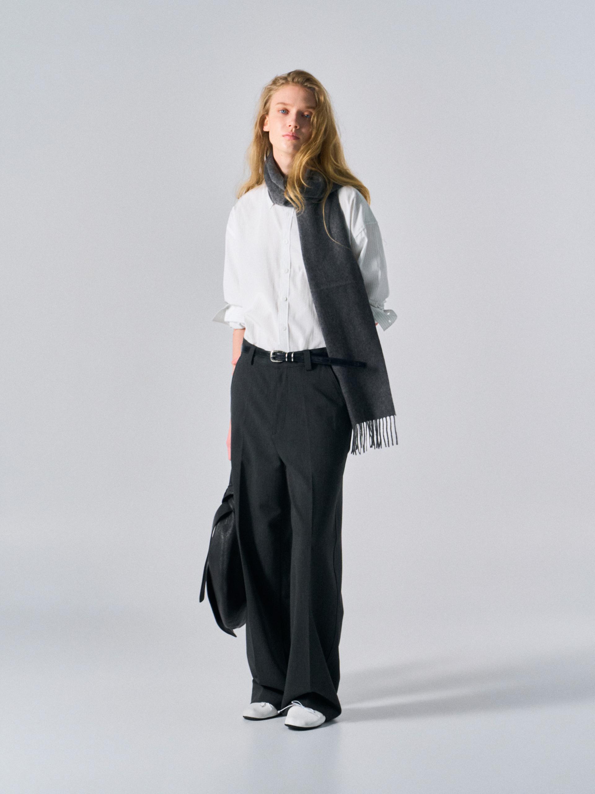 Kent turnback cuff shirt pin black