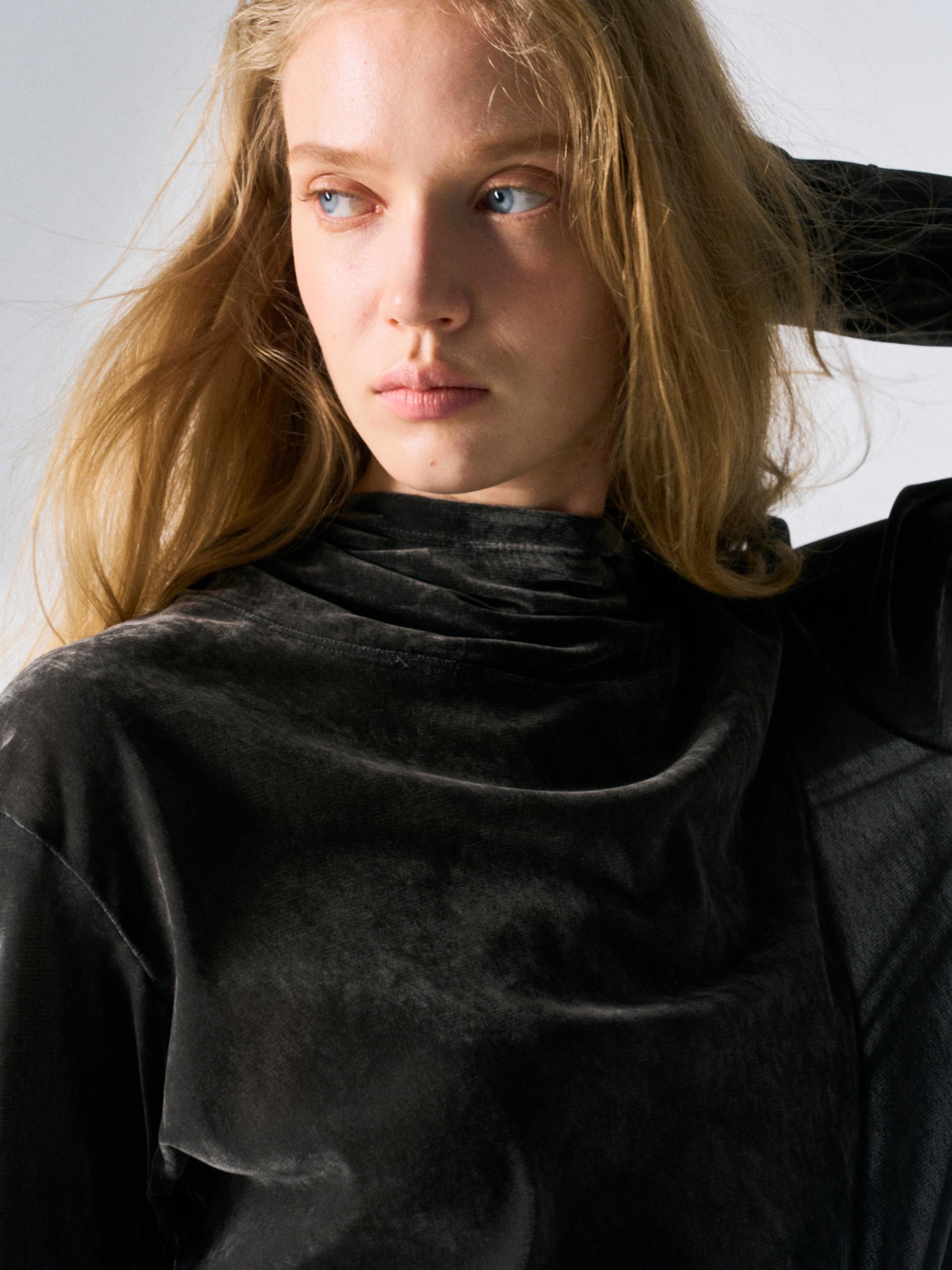 Sian high-wrap hoodie dusk coal