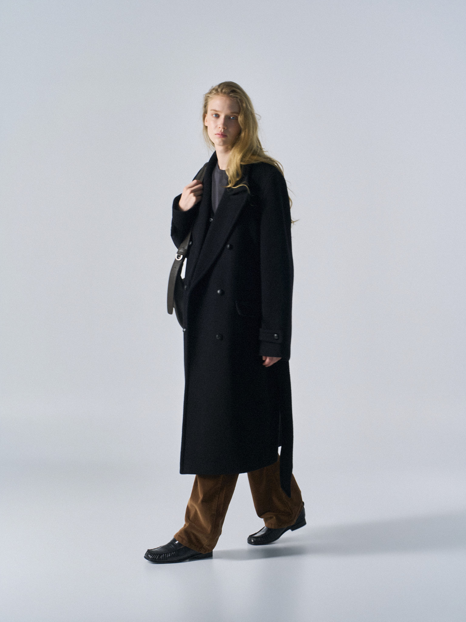 Corwin cashmere double-breasted coat black