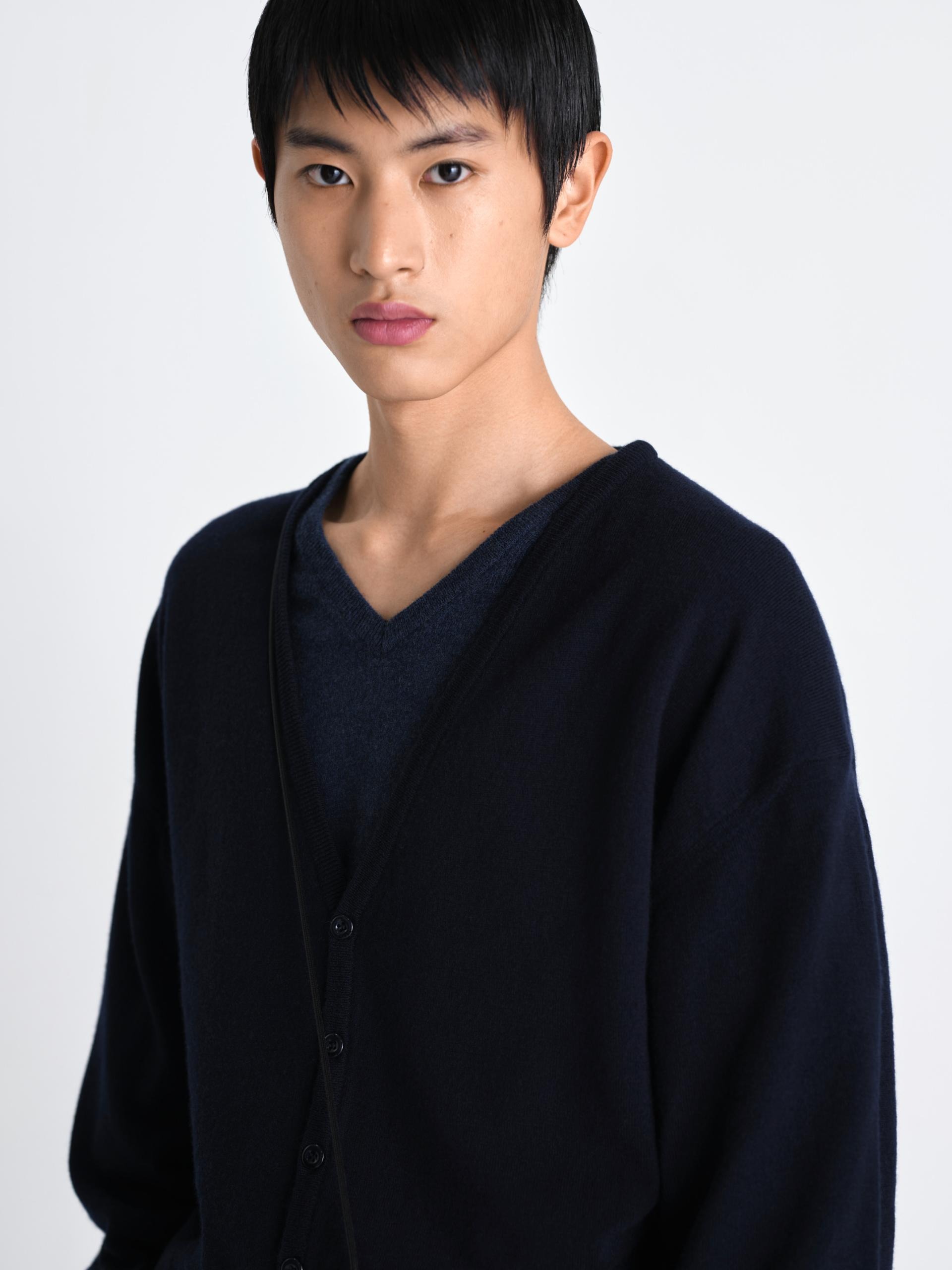Hiora merino air wool cardigan dark navy