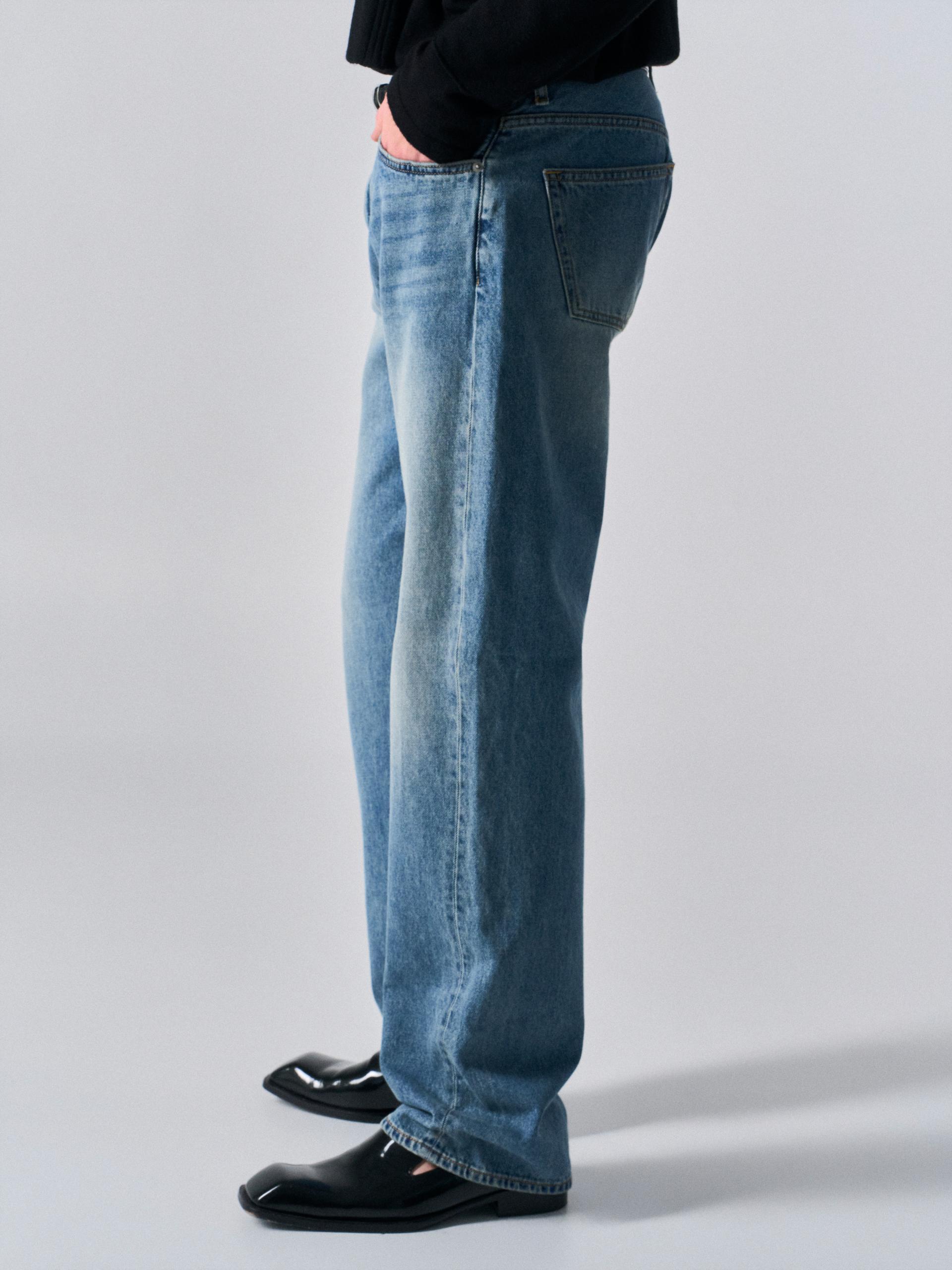 Urian wide fit jeans mid blue wash