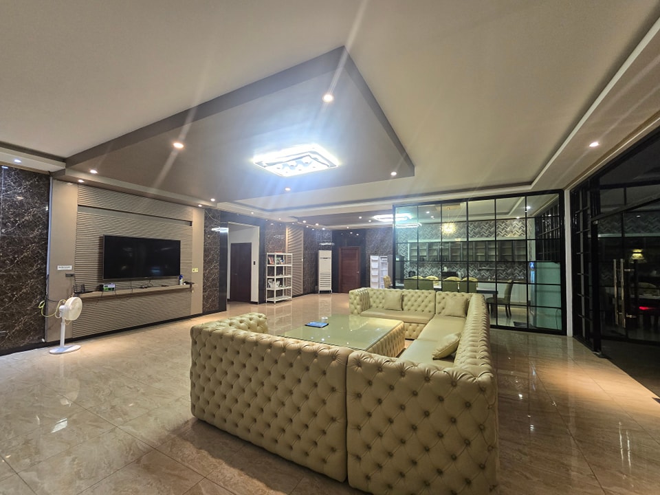 45f72790a80e1.jpg