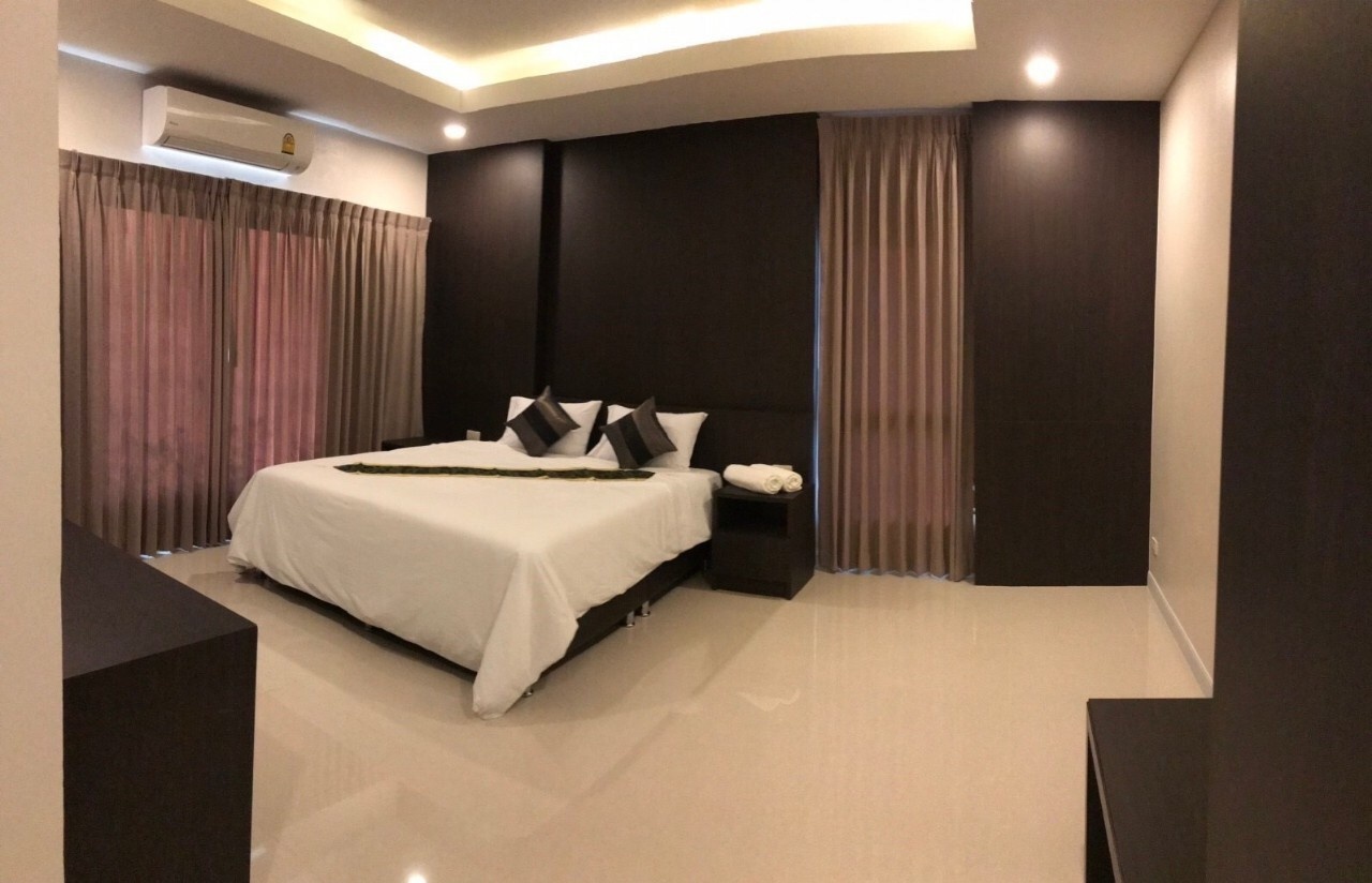9880126ea0469.jpg