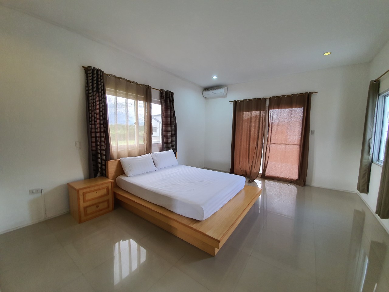 a45137755e063.jpg