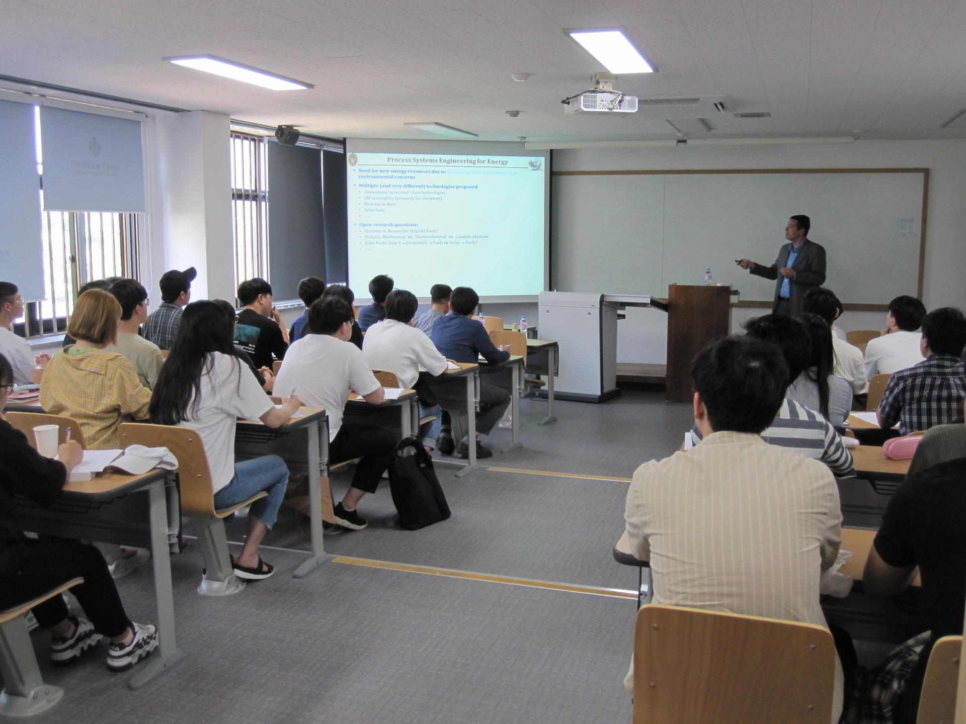 5ceba895ec0b9.jpg