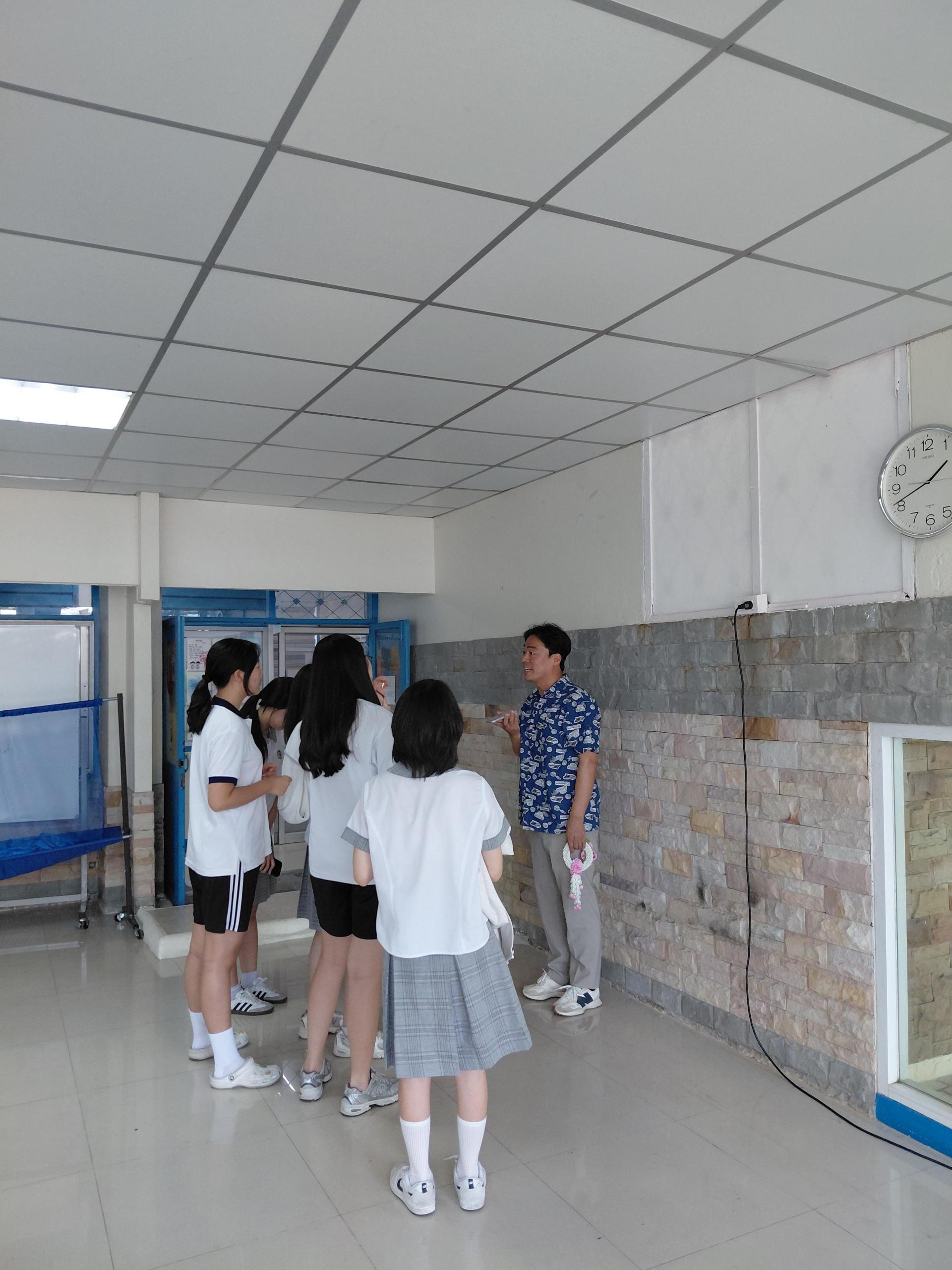 8235391e850c9.jpg