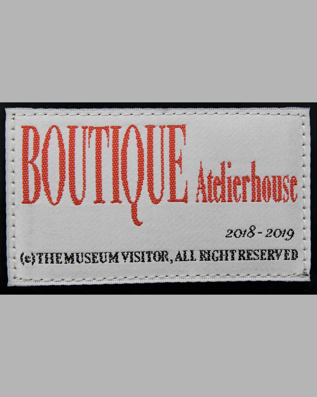 THE MUSEUM VISITOR BOUTIQUE ATELIER 財布-