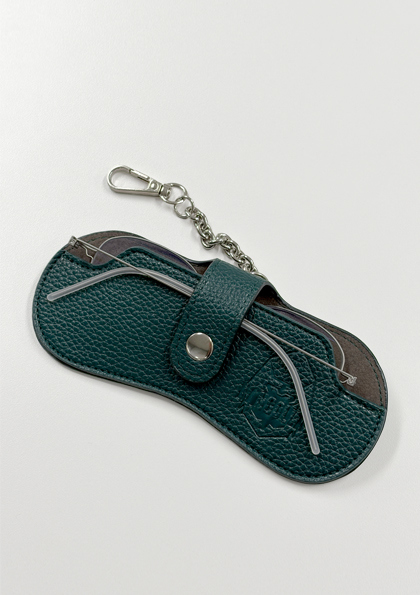 Keyring clip case