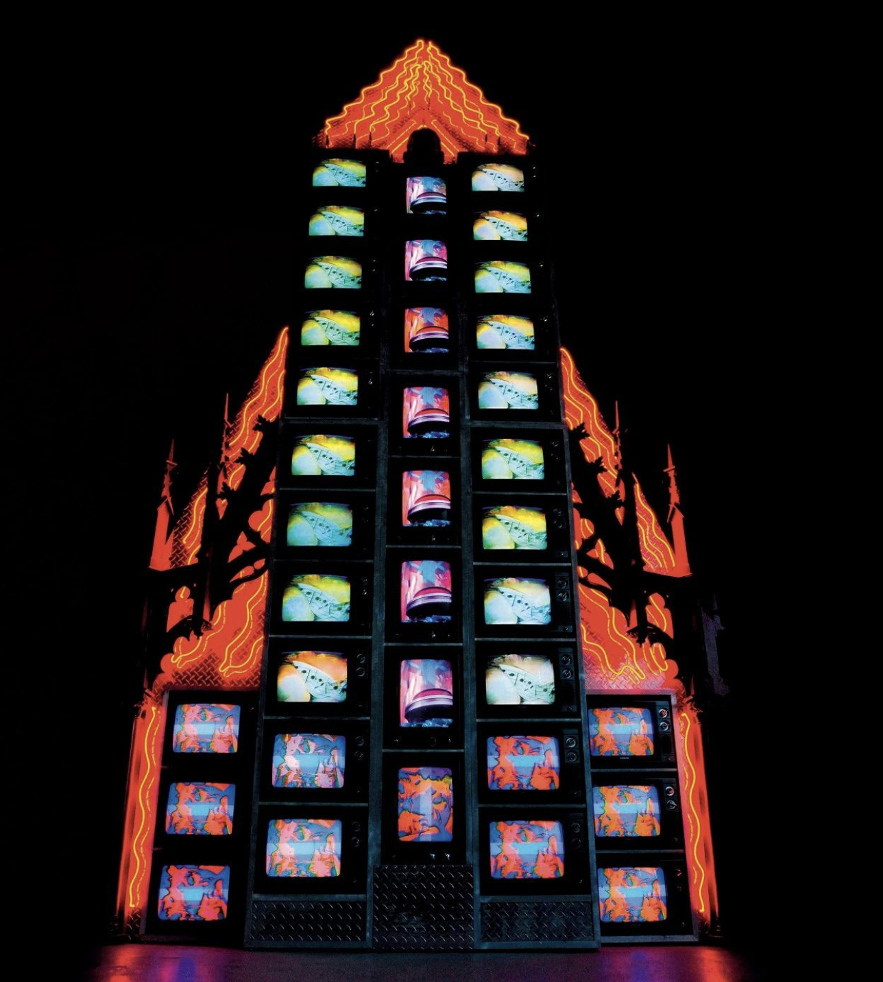 백남준, <가상의 금성으로 가는 로켓선(Rocketship to Virtual Venus)>, 1991, 타이강 컬렉션 소장