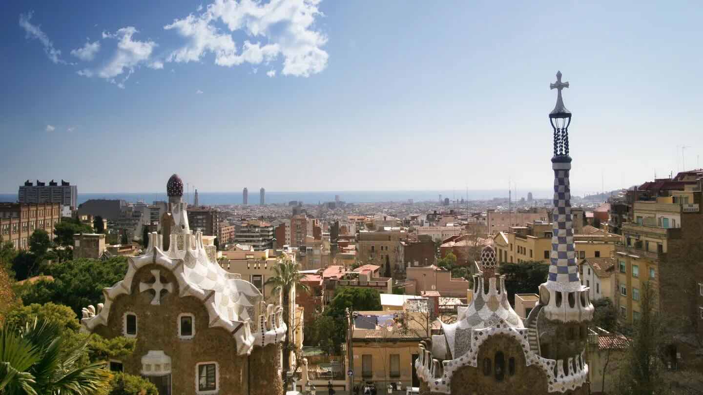 View of Barcelona city. Photo: Mark Owen, Blackout Concepts/Alamy.