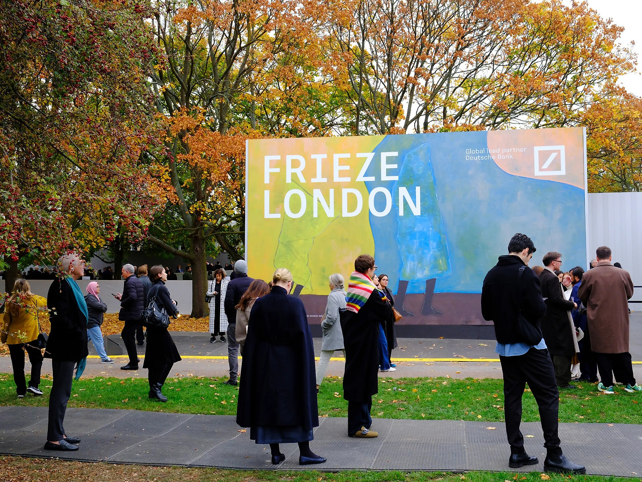 Exterior view of Frieze London 2025. Photo by Linda Nylind. Courtesy of Frieze.