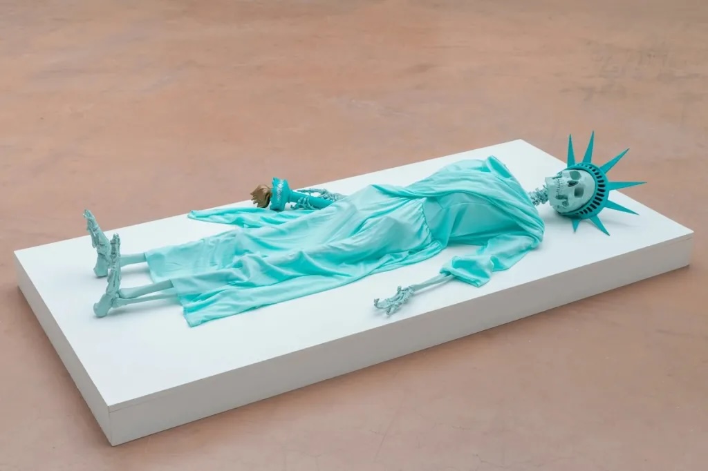 Jade Guanaro Kuriki-Olivo (Puppies Puppies), Liberté Morte (Dead Liberty), 2025. Photo : Courtesy the artist and Balice Hertling