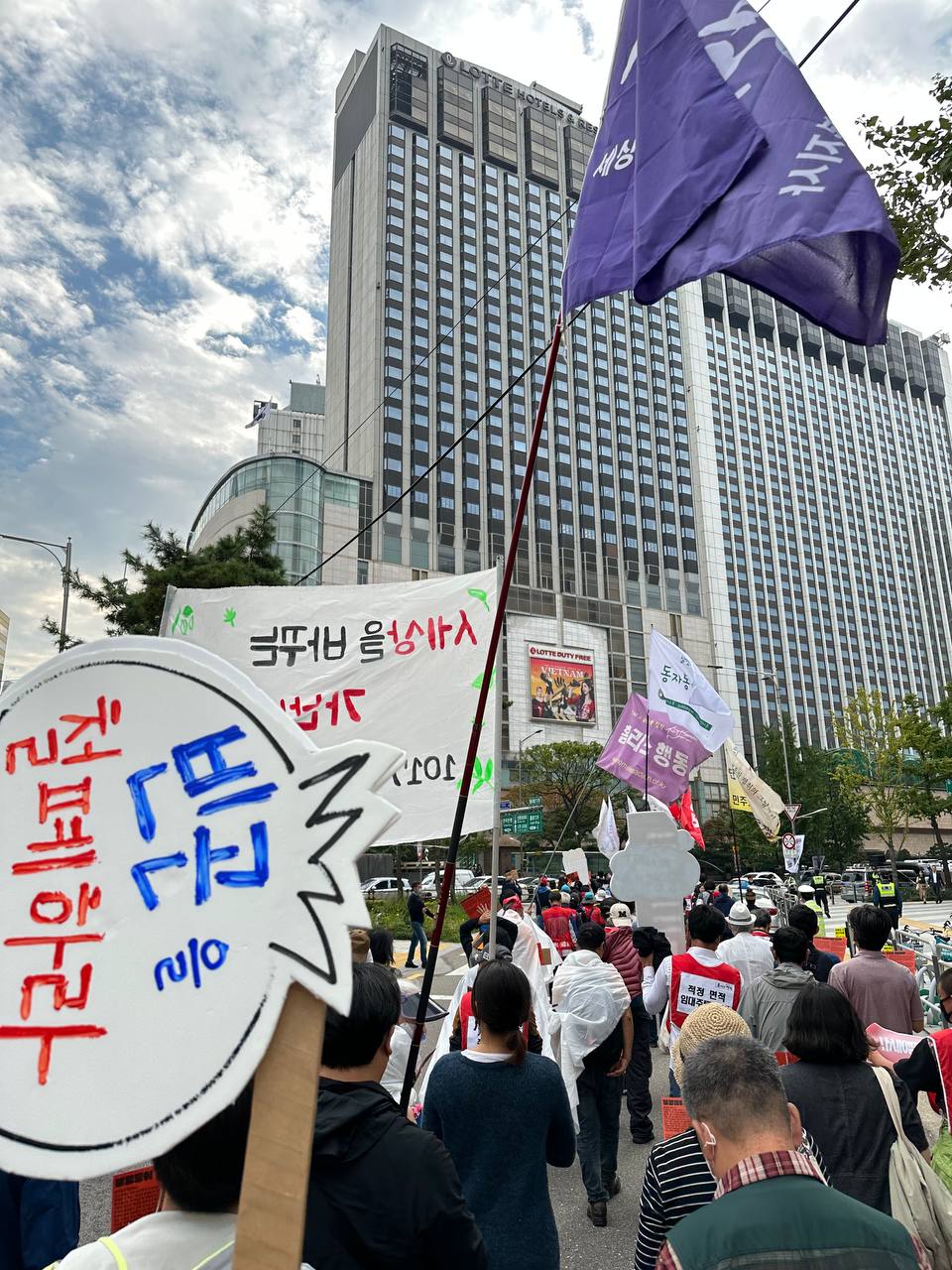 d708b504cd737.jpg