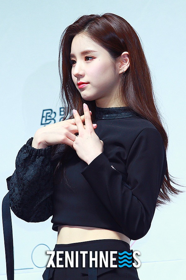 ▲ 이달의 소녀 희진 ‘오늘도 해맑은 희깽이’ (사진=문찬희 기자)