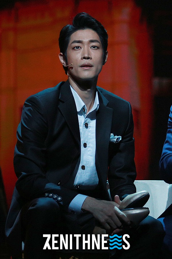 ▲ ‘영웅본색’ 이장우-박영수 ‘경찰도 잘 어울리죠? (사진=문찬희 기자)