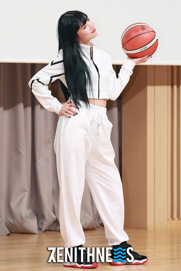▲ ‘핸섬타이거즈’ 레드벨벳 조이 ‘코트 위 여신’(사진=문찬희 기자)