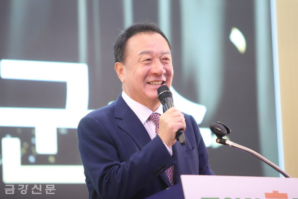 엄태영 국민의힘 국회의원이 축사하고 있다. 