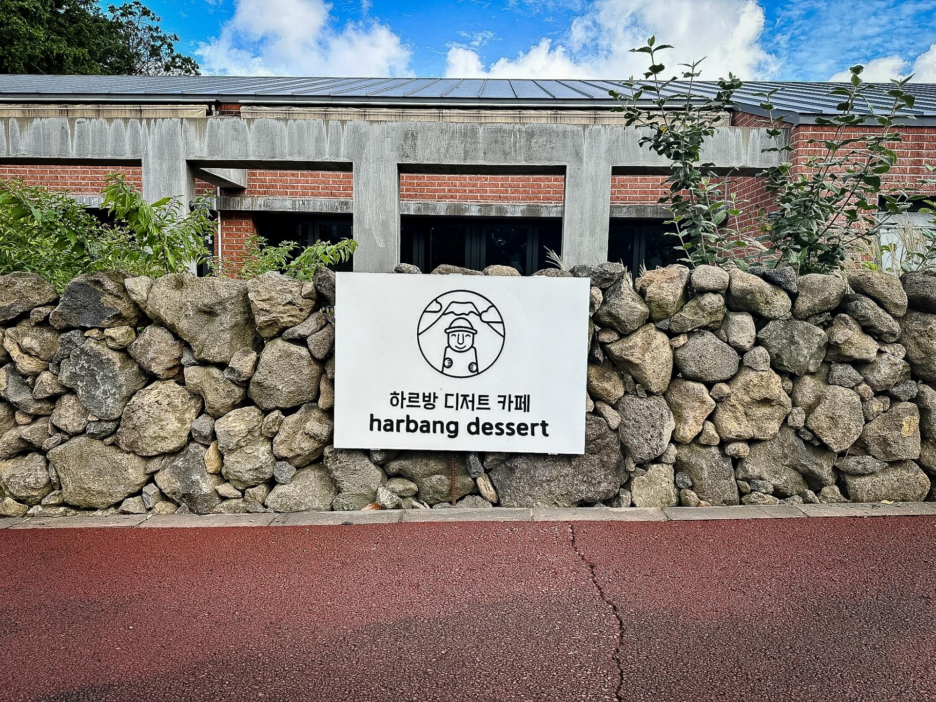 c70021184a9e9.jpg