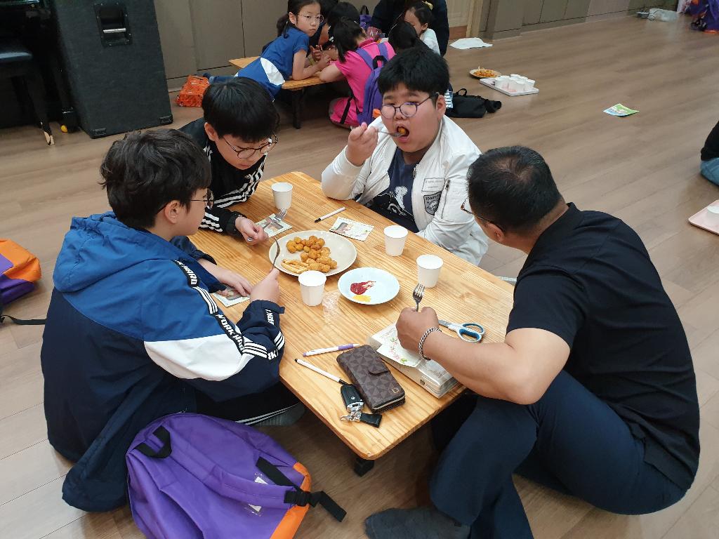 5cd95469a6c77.jpg