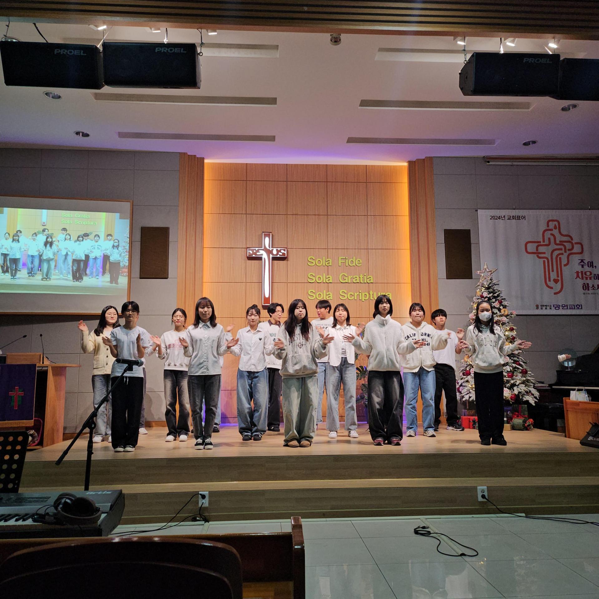 d4f5d651f25d4.jpg