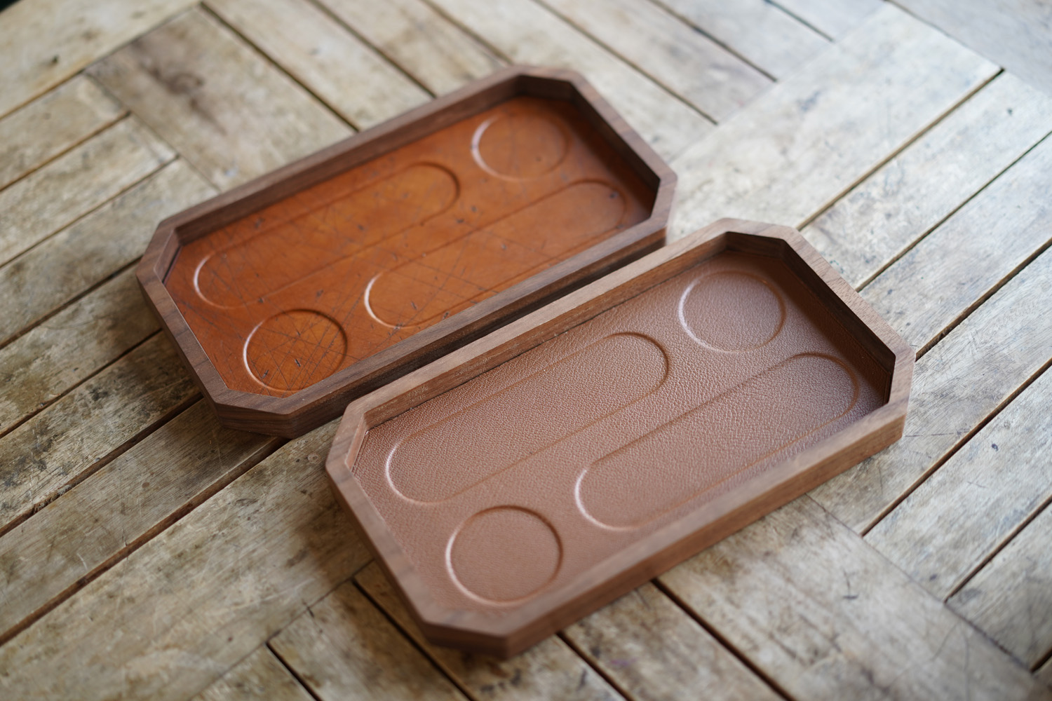 Leather Inlay Organize Walnut Tray