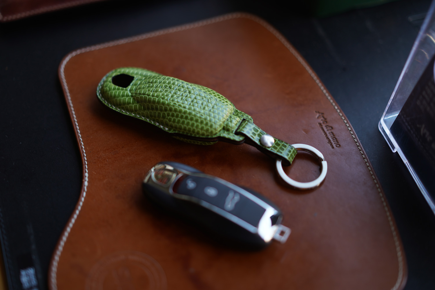 Porsche old ver. Molding smart key case
