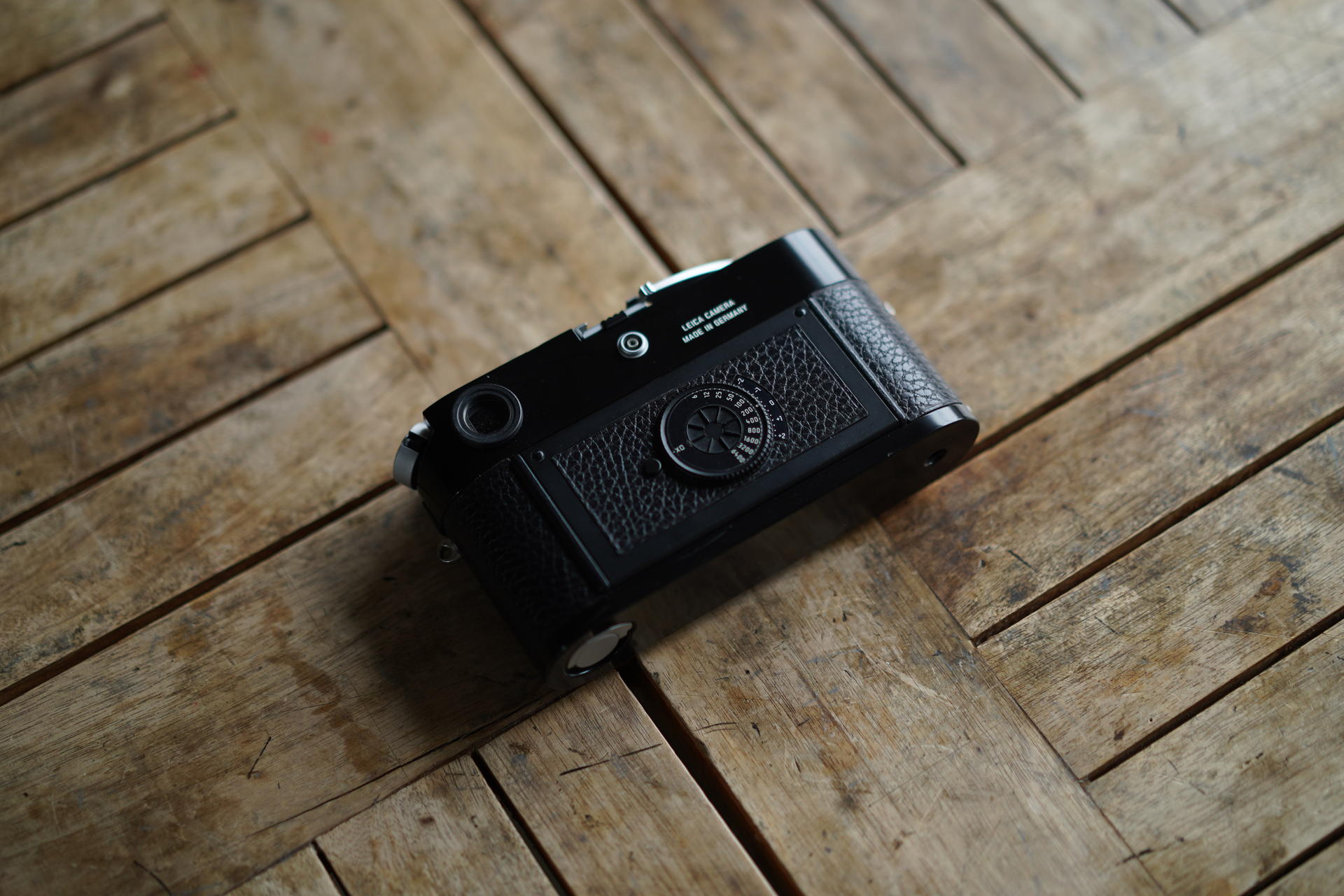 Leica M-A / Real leather skin : LEICA CASES & STRAPS by handcraft 
