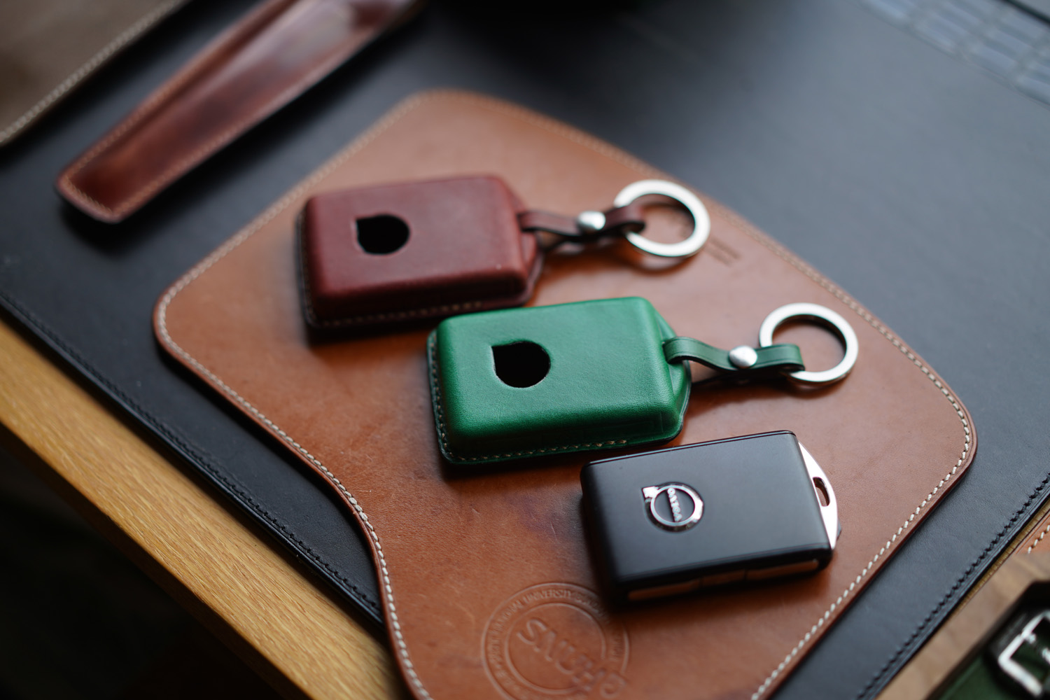 Volvo Molding smart key case