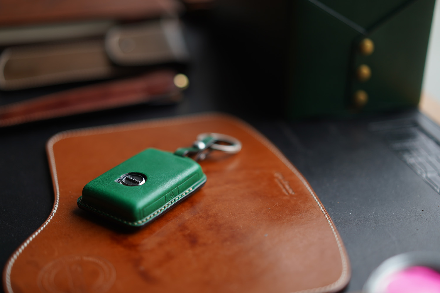 Volvo Molding smart key case