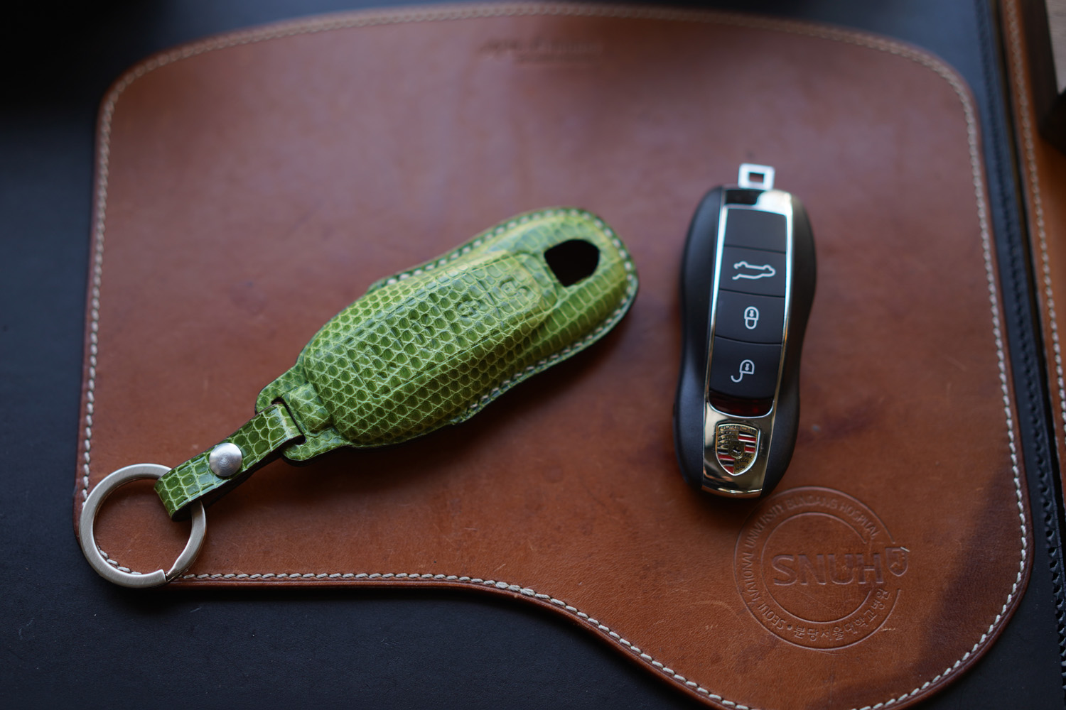 Porsche old ver. Molding smart key case