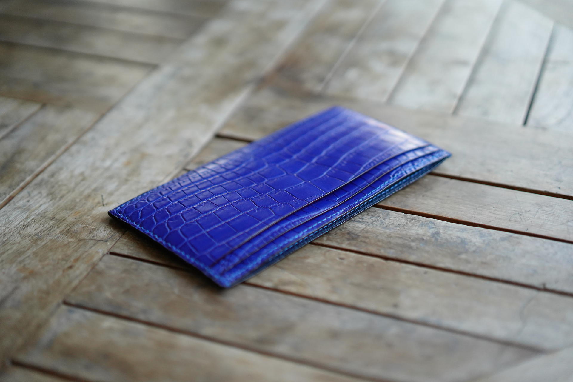 Crocodile flat long wallet : LEICA CASES & STRAPS by handcraft - Arte di  mano