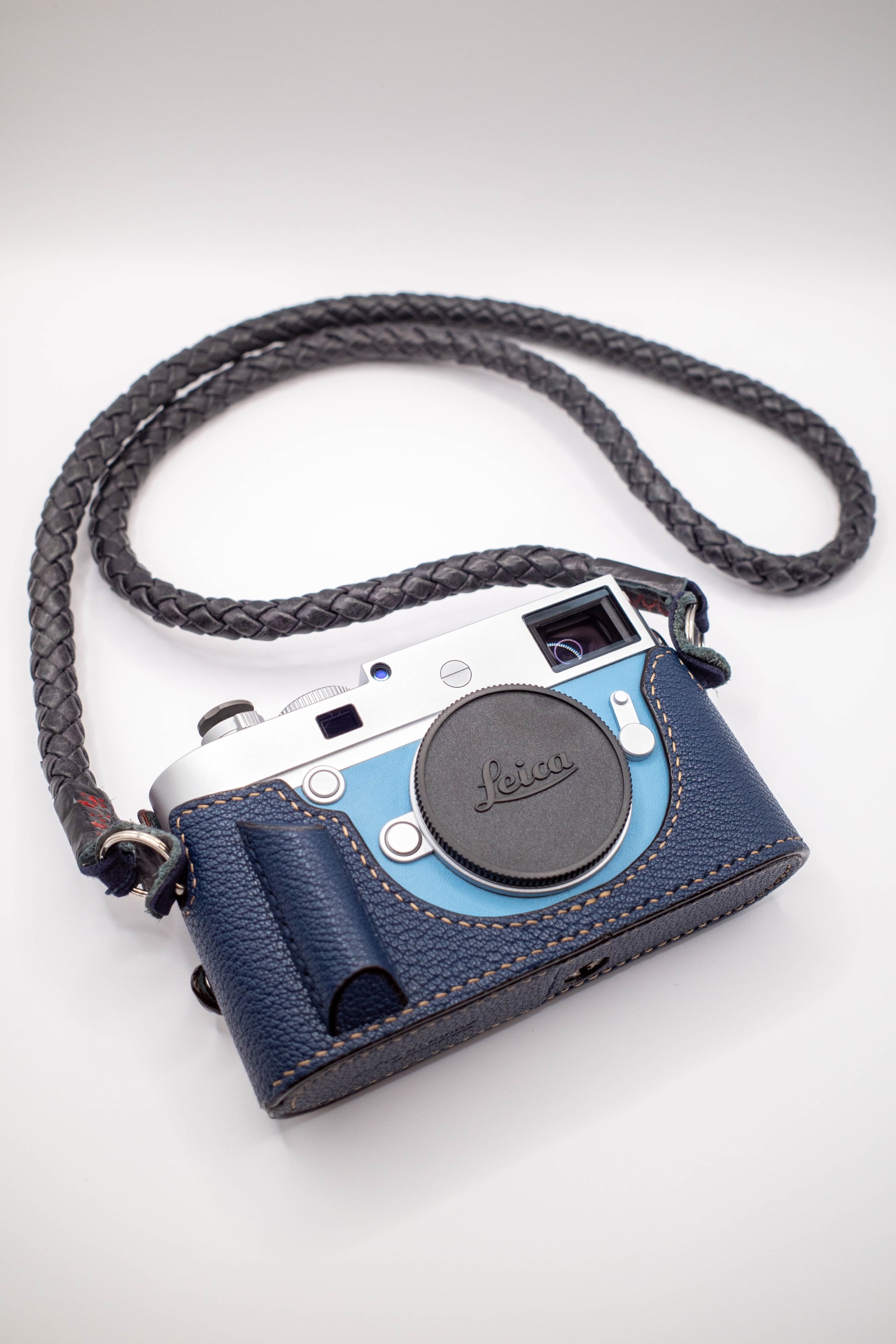 Leica M10 / M10-P / M10-R half case with Battery Access Door