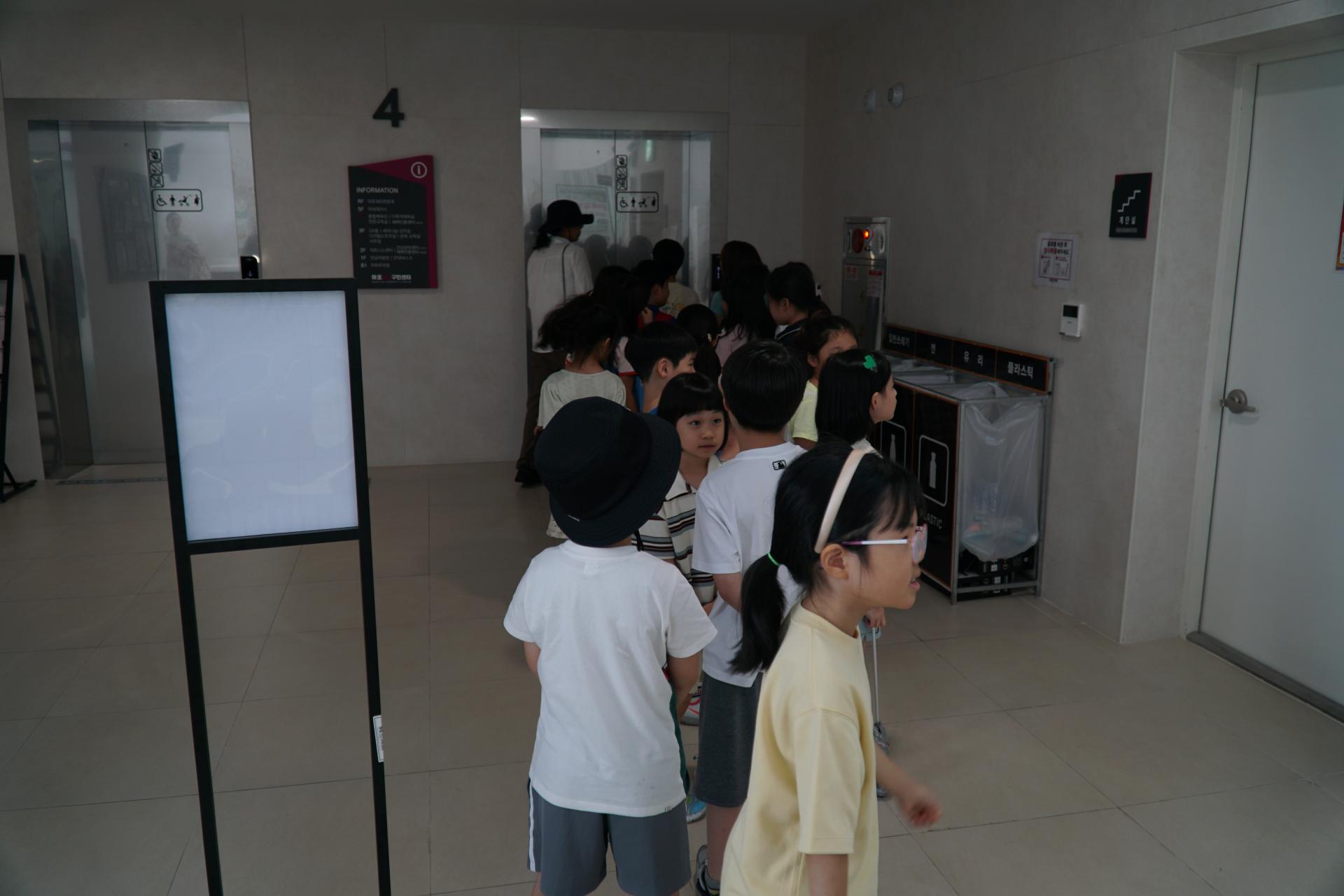 bfcede631d1d5.jpg