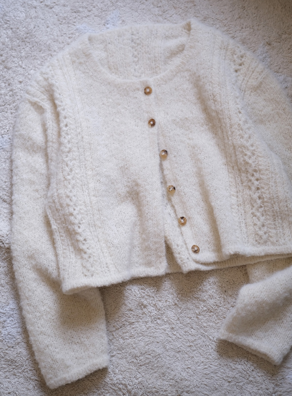 Knits.pourmoi "Cassis Cardigan" Boucle Yarn 선주문(회원 5% 즉시할인)